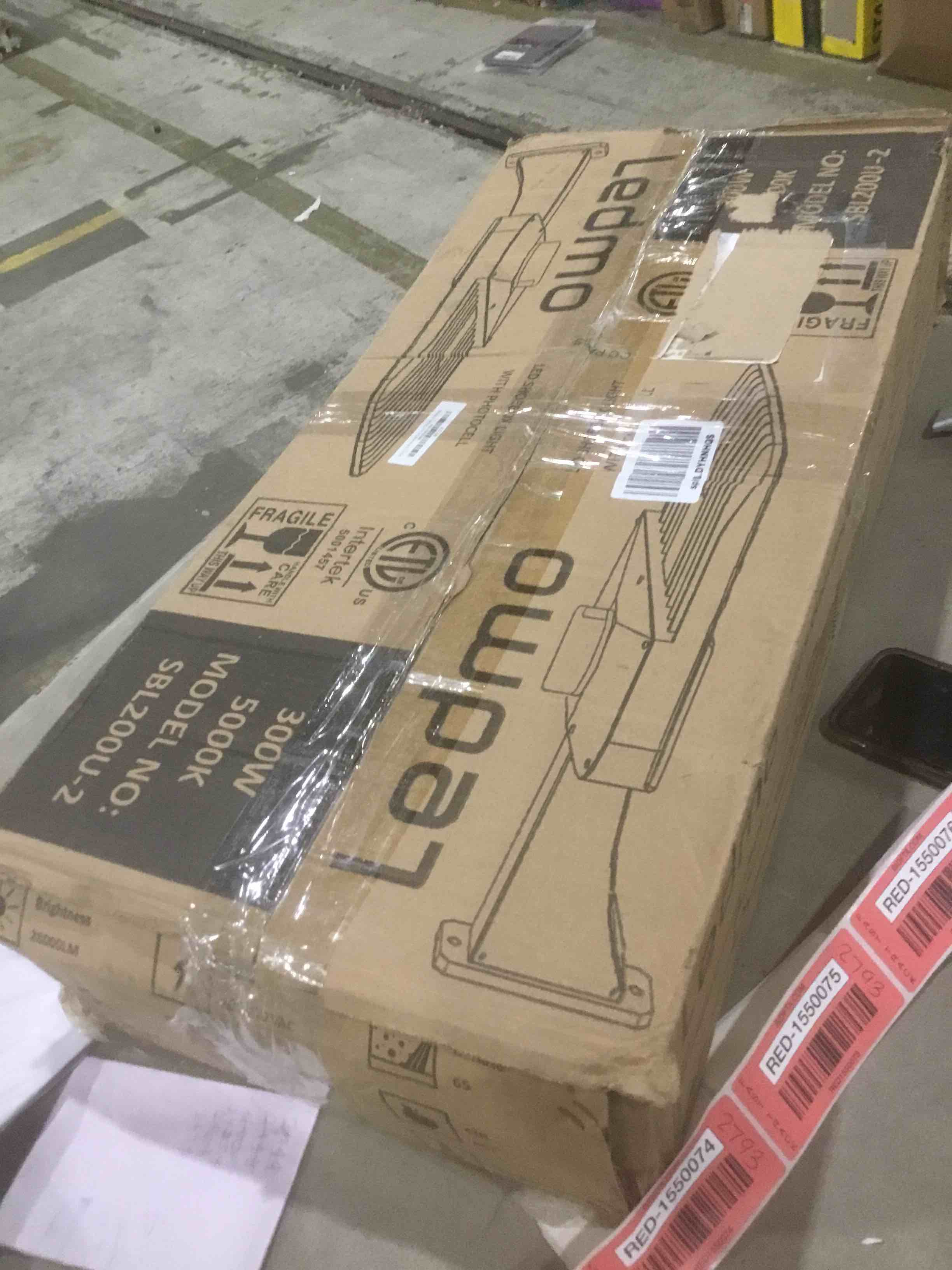 https://s3.amazonaws.com/lotting-images-prod/bidfta/RED1550072_1639580952905.jpeg
