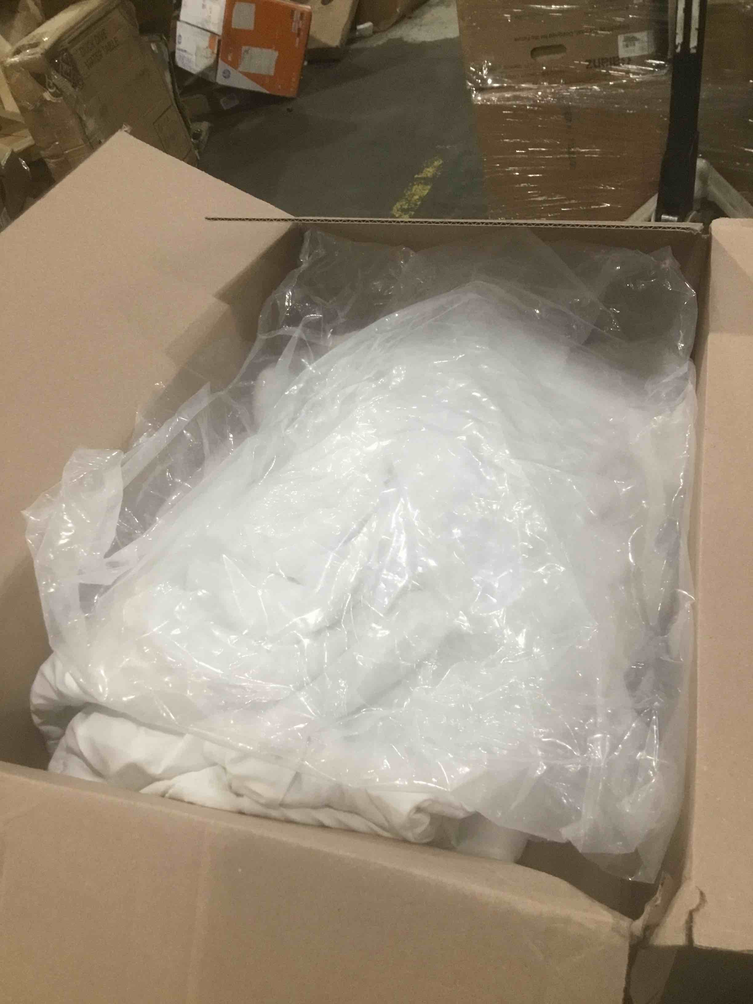 https://s3.amazonaws.com/lotting-images-prod/bidfta/RED1550076_1639582149664.jpeg