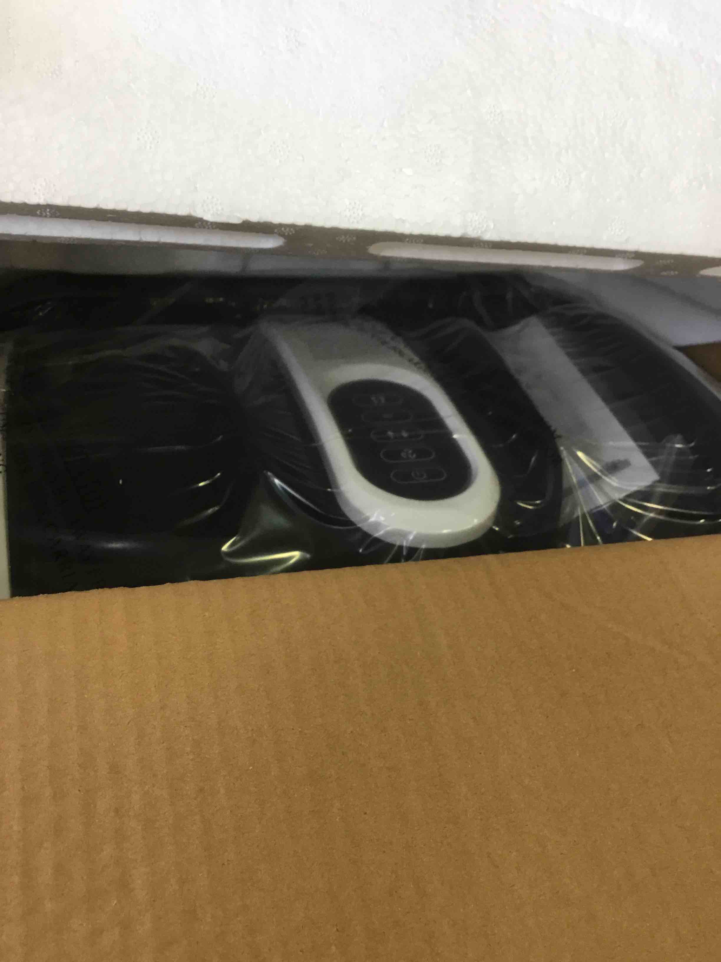 https://s3.amazonaws.com/lotting-images-prod/bidfta/RED1744956_1646941728736.jpeg