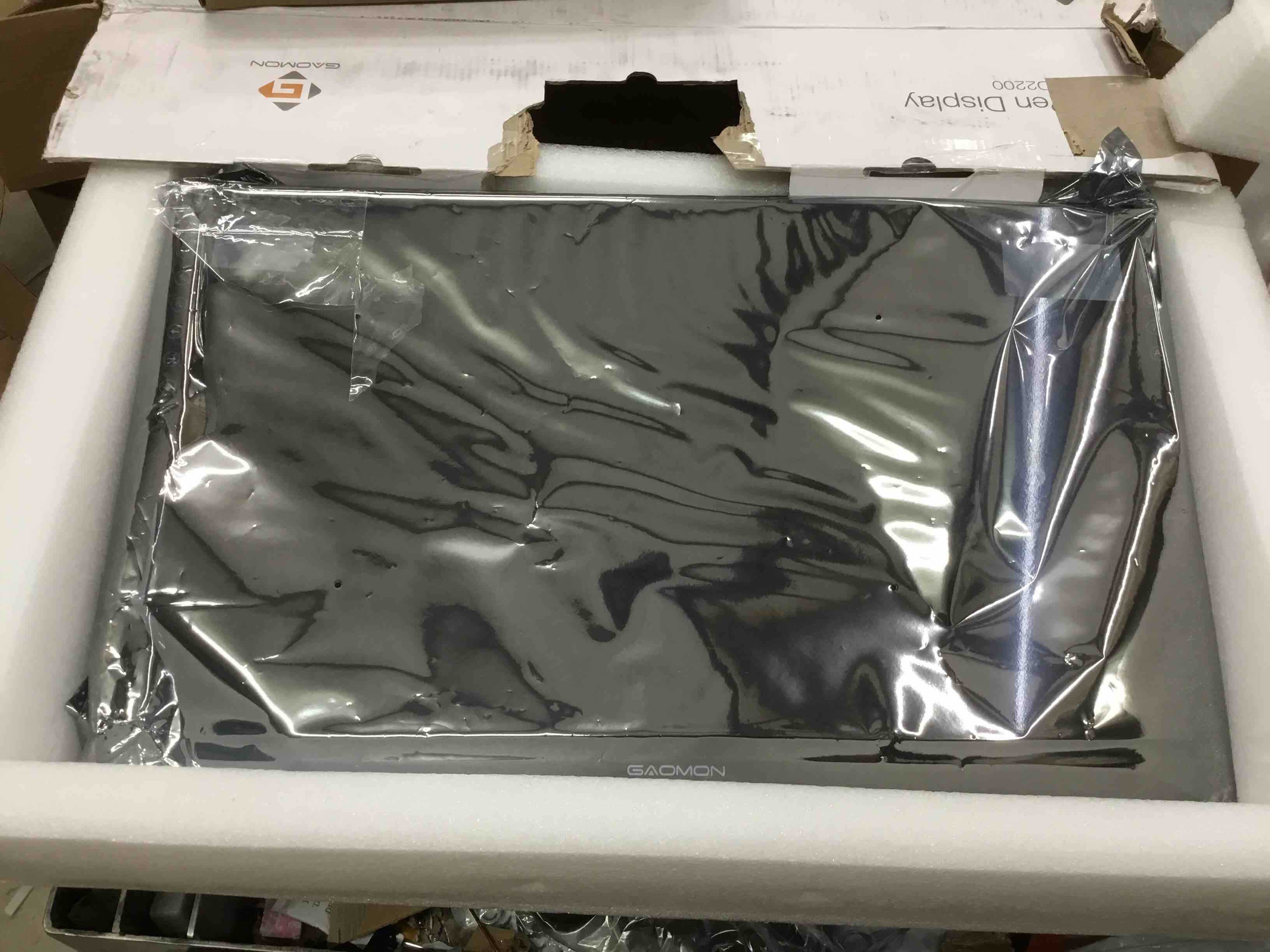 https://s3.amazonaws.com/lotting-images-prod/bidfta/RED2053743_1650916013712.jpeg