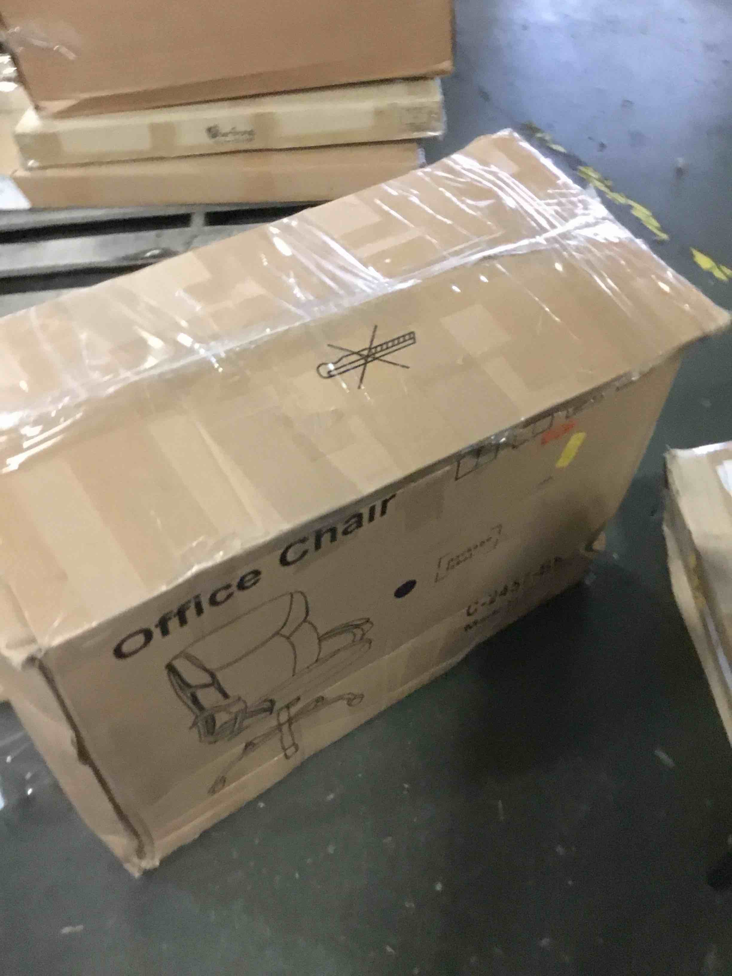 https://s3.amazonaws.com/lotting-images-prod/bidfta/RED2076302_1688656902067.jpeg