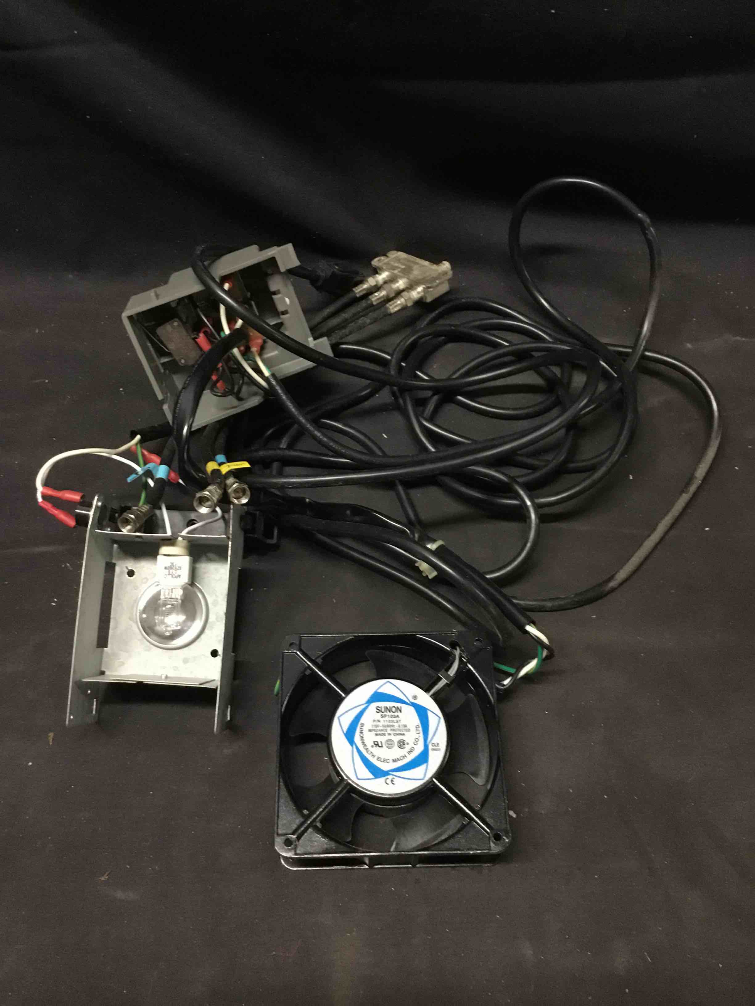 Sunon SP103A Cooling Fan With Wires 