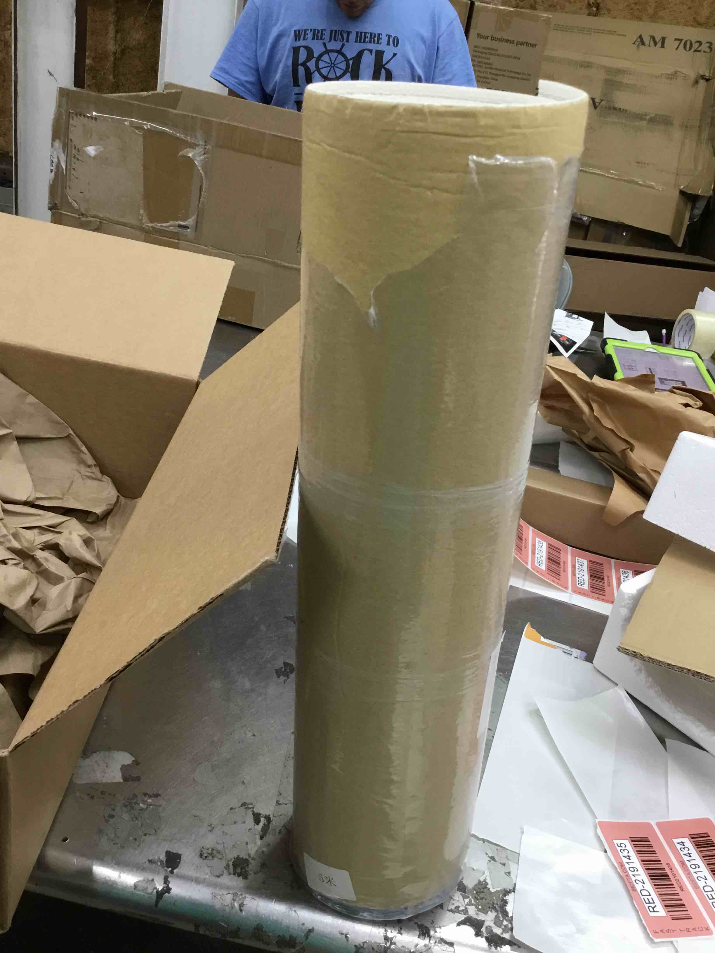 https://s3.amazonaws.com/lotting-images-prod/bidfta/RED2191432_1654280120048.jpeg