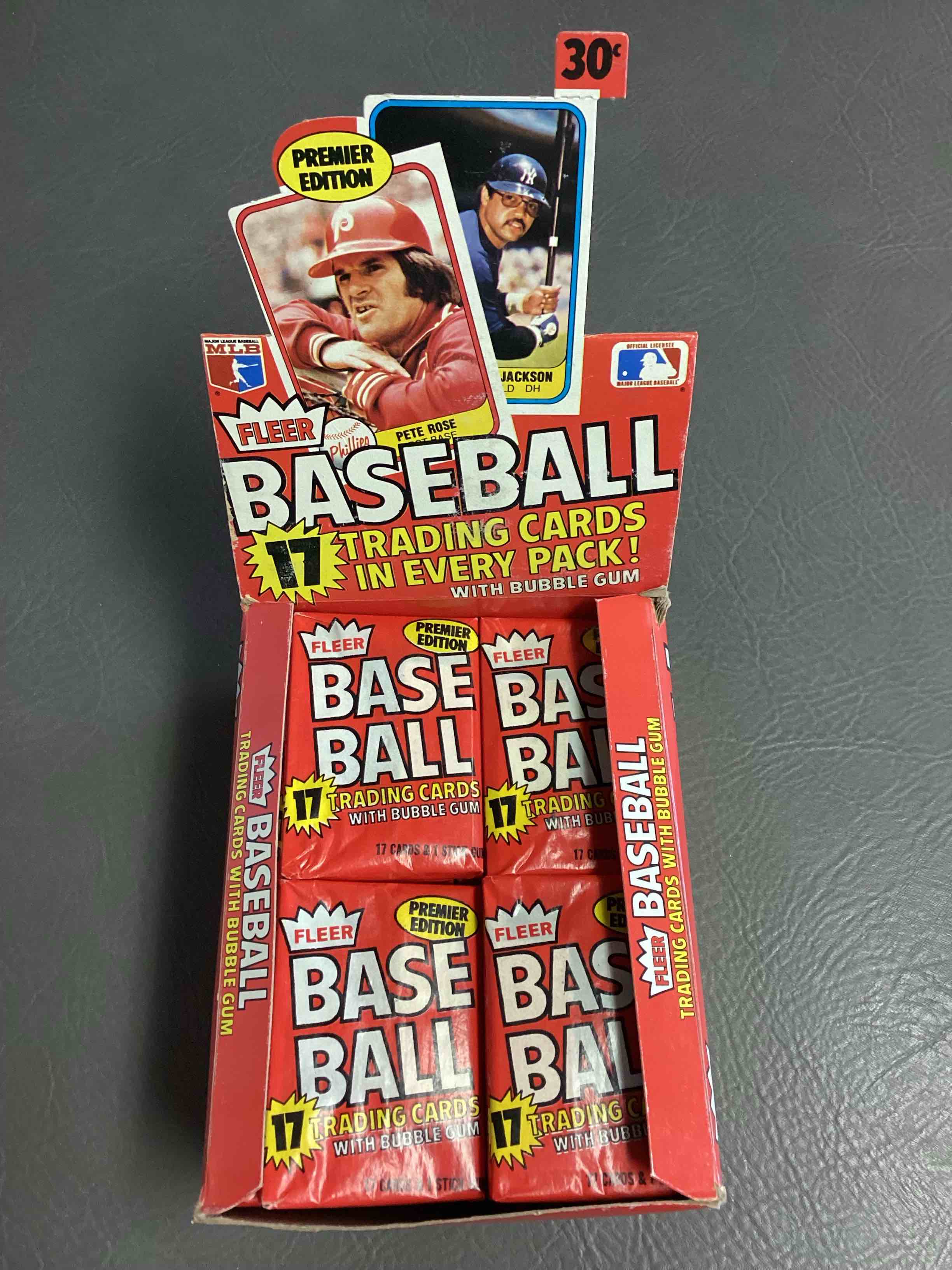 Ultra Rare! 1981 Fleer Baseball Unopened Wax Pack, Direct From Original Retail Box! Search For Fernando Valenzuela Rookie & Too Many Valuable Cards To List! Getting Impossible To Find!