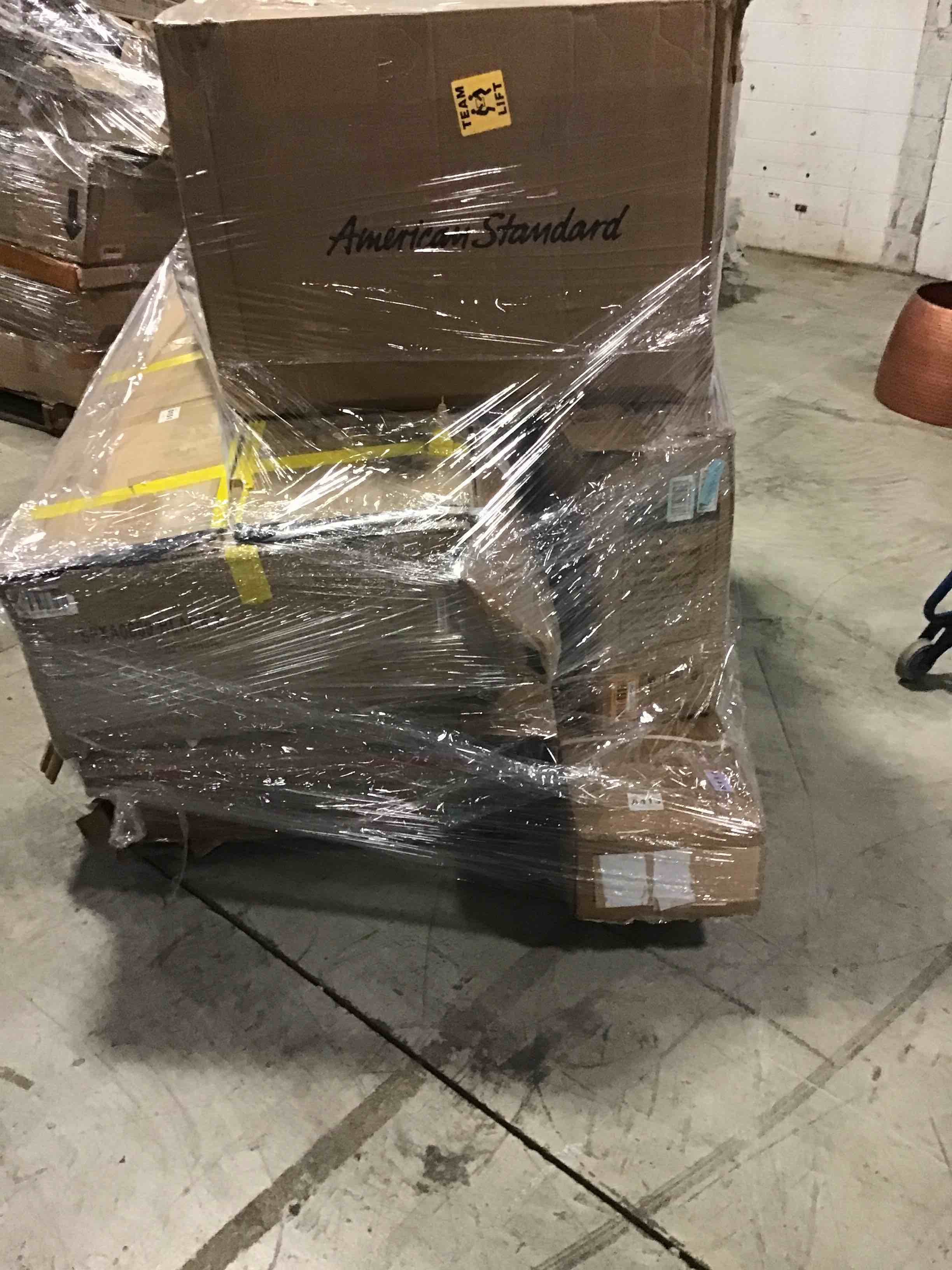 https://s3.amazonaws.com/lotting-images-prod/bidfta/RED2316354_1689777369982.jpeg