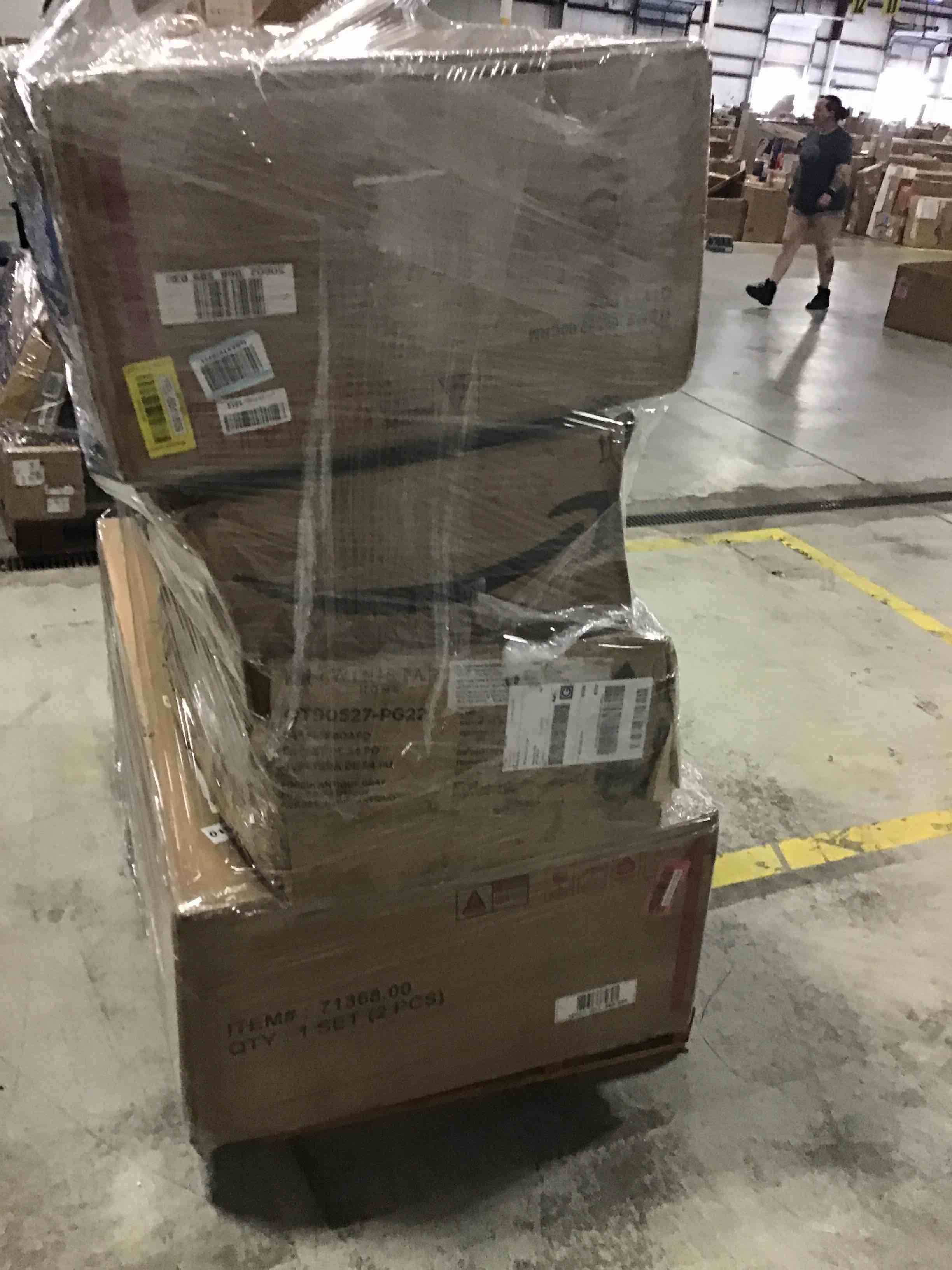 https://s3.amazonaws.com/lotting-images-prod/bidfta/RED2316357_1689777218309.jpeg