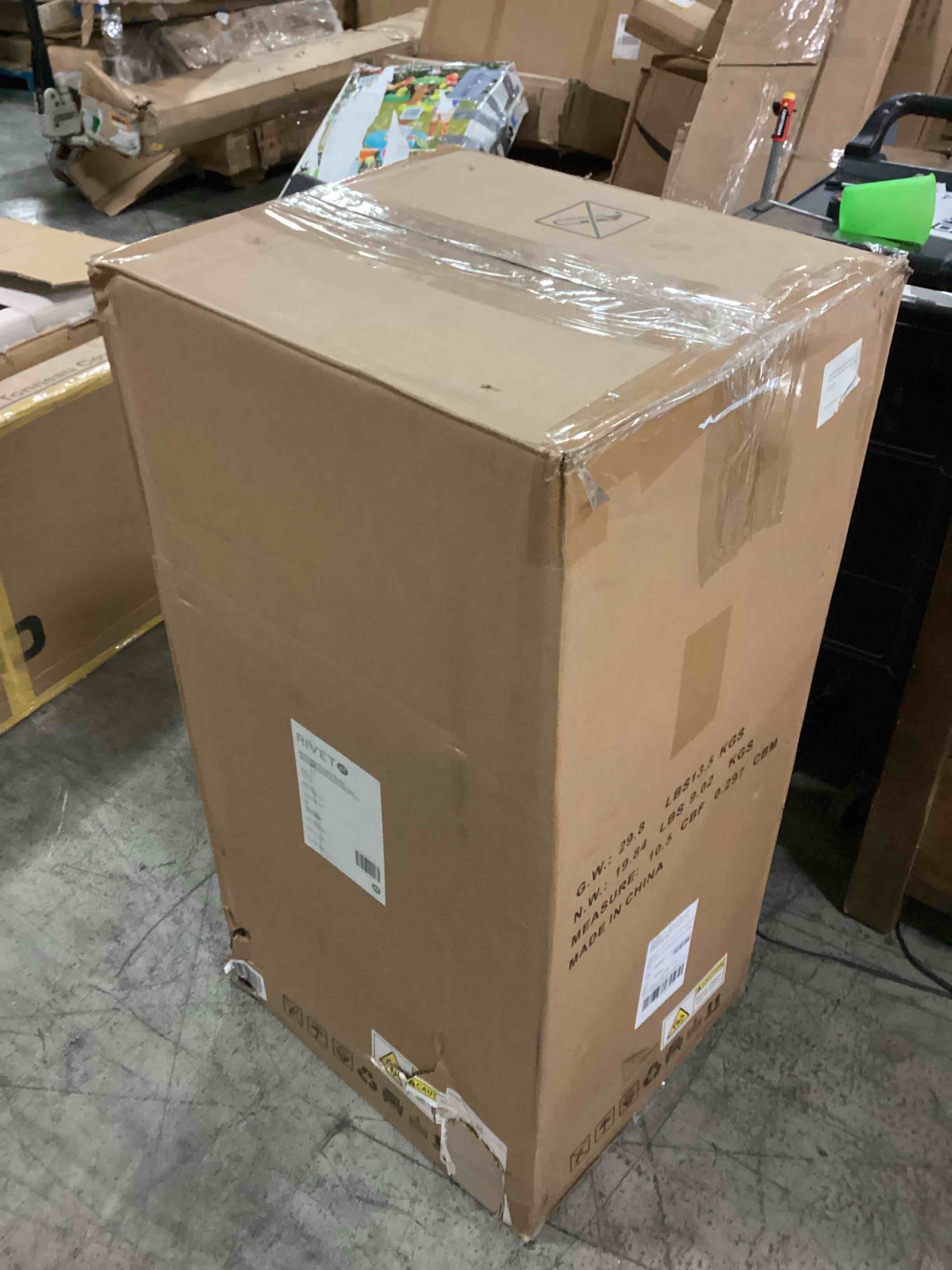 https://s3.amazonaws.com/lotting-images-prod/bidfta/RED2316677_1729270751526.jpeg