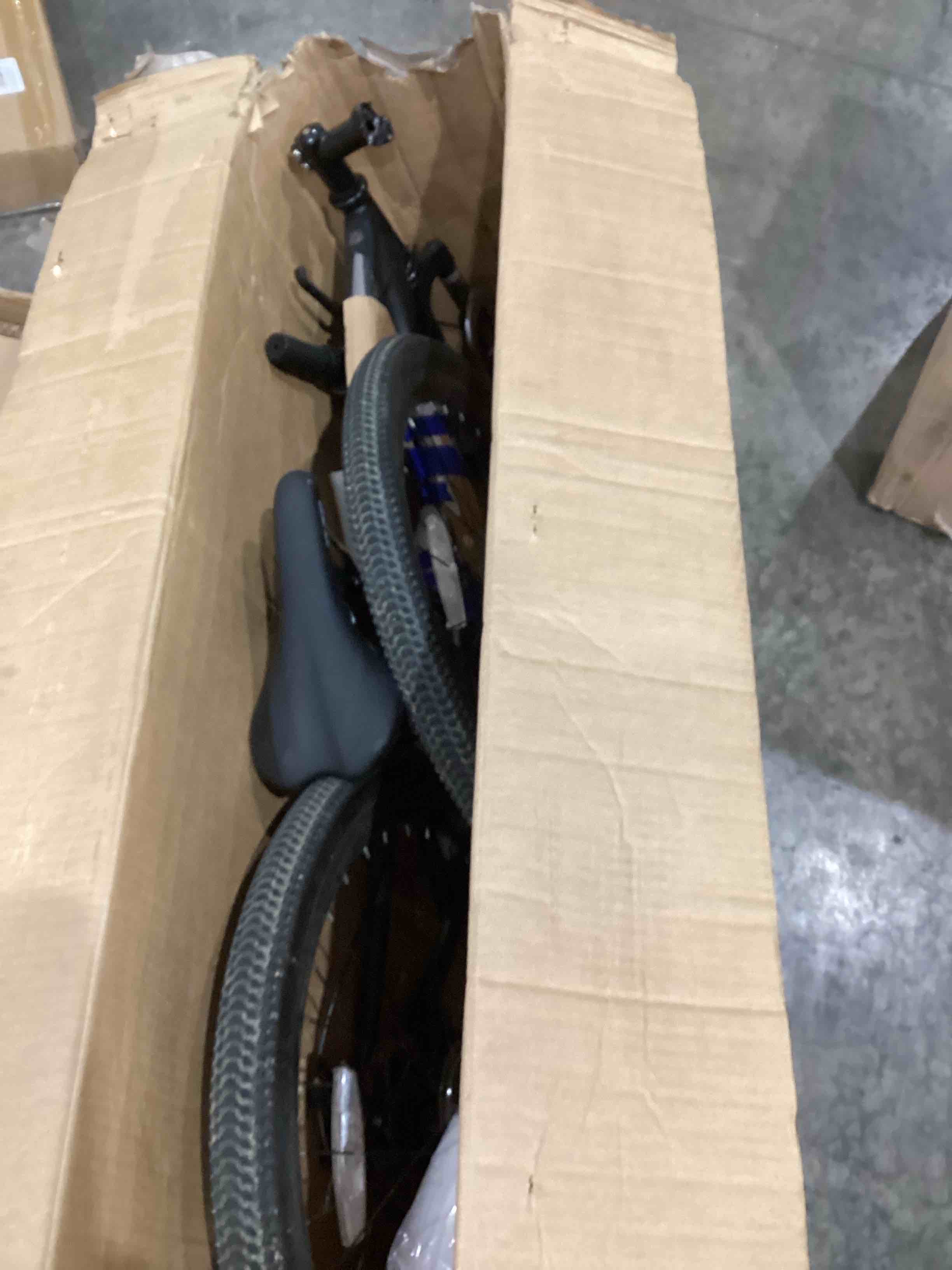https://s3.amazonaws.com/lotting-images-prod/bidfta/RED2316891_1732639881540.jpeg