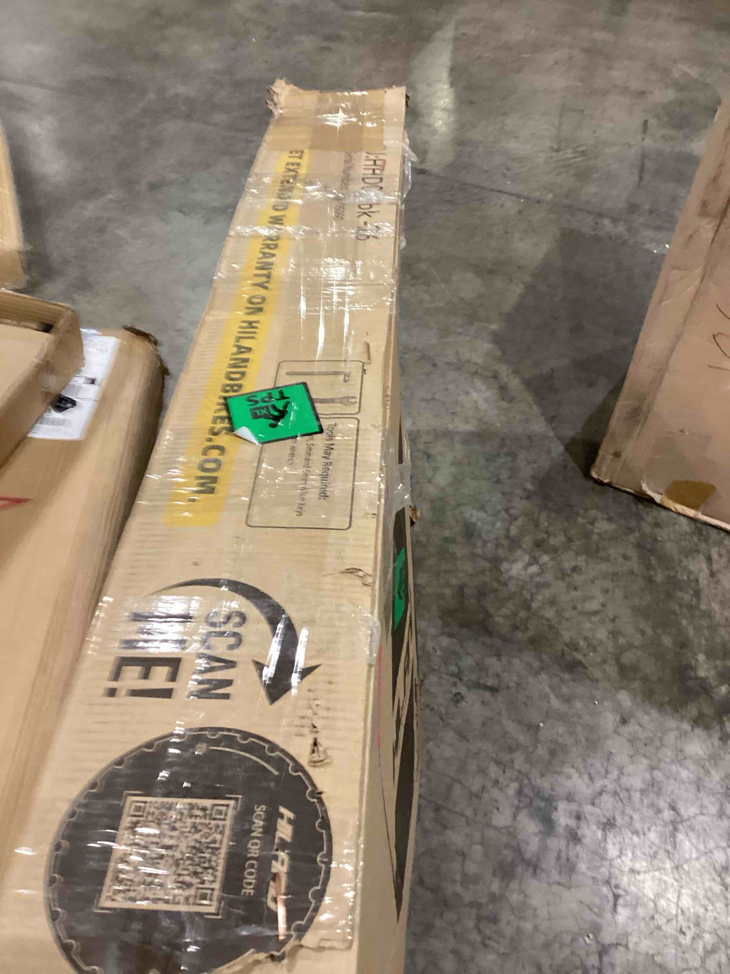 https://s3.amazonaws.com/lotting-images-prod/bidfta/RED2316891_1732640016319.jpeg