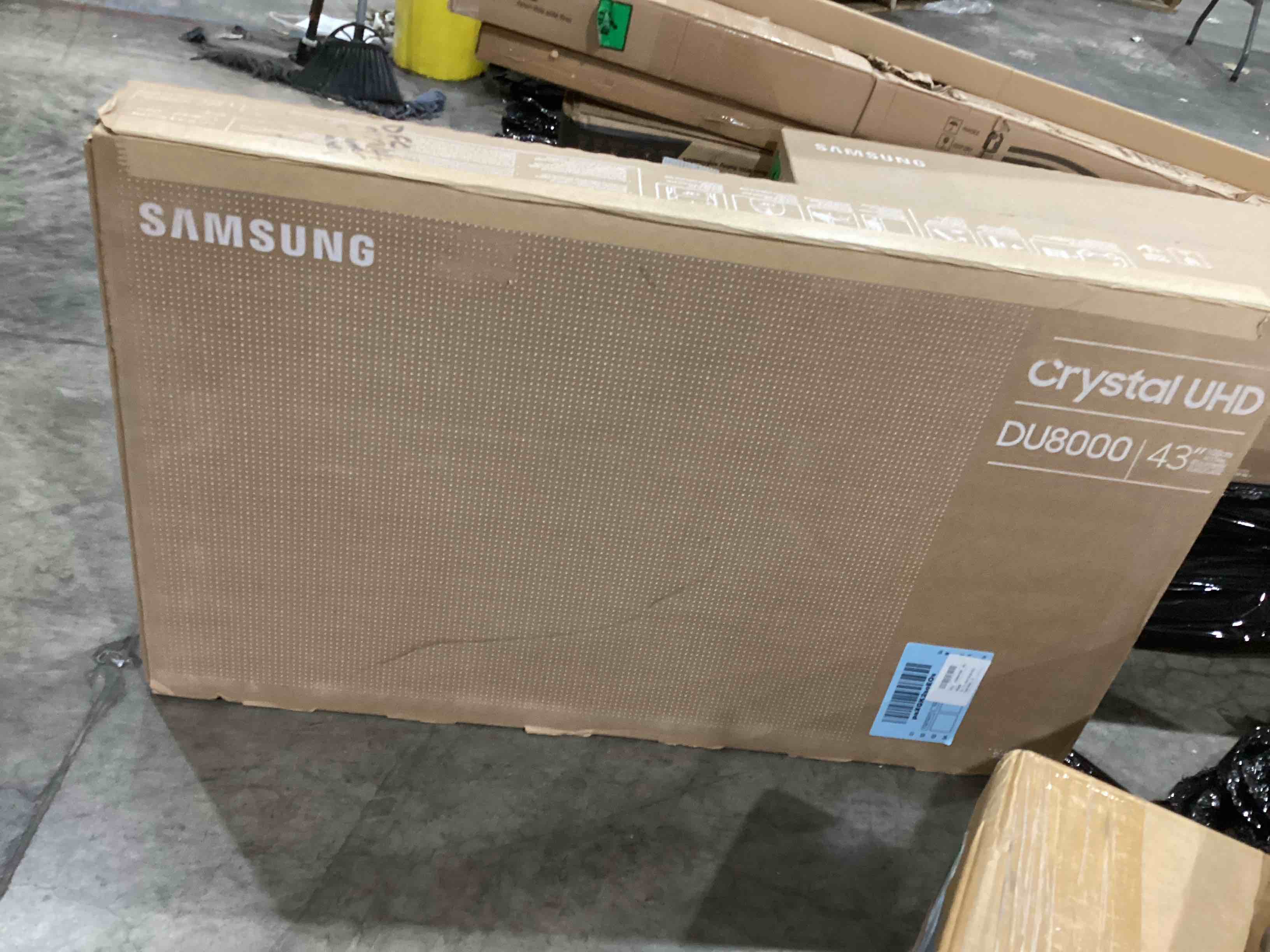 https://s3.amazonaws.com/lotting-images-prod/bidfta/RED2317005_1732730395408.jpeg