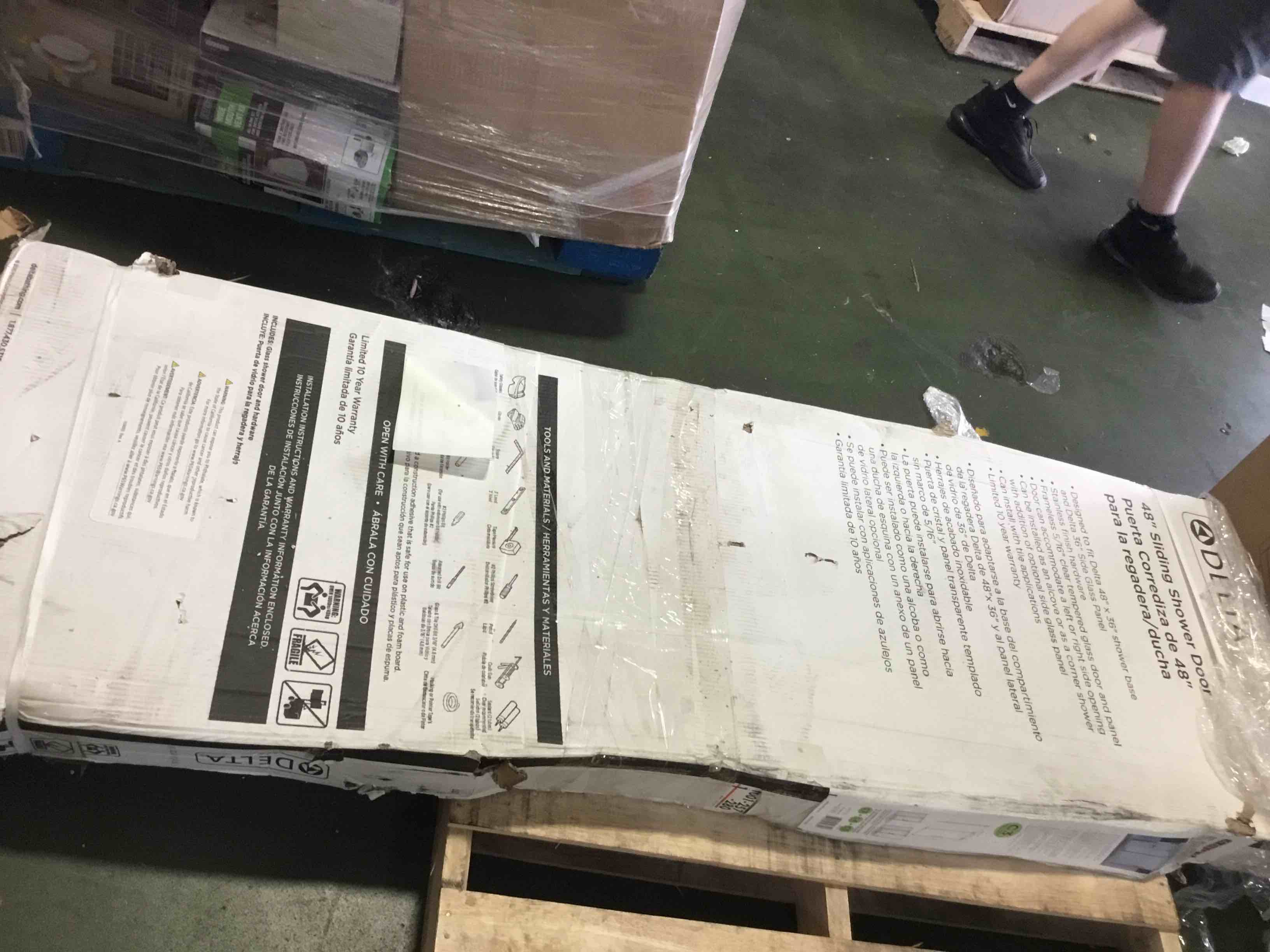 https://s3.amazonaws.com/lotting-images-prod/bidfta/RED3024933_1653504858079.jpeg