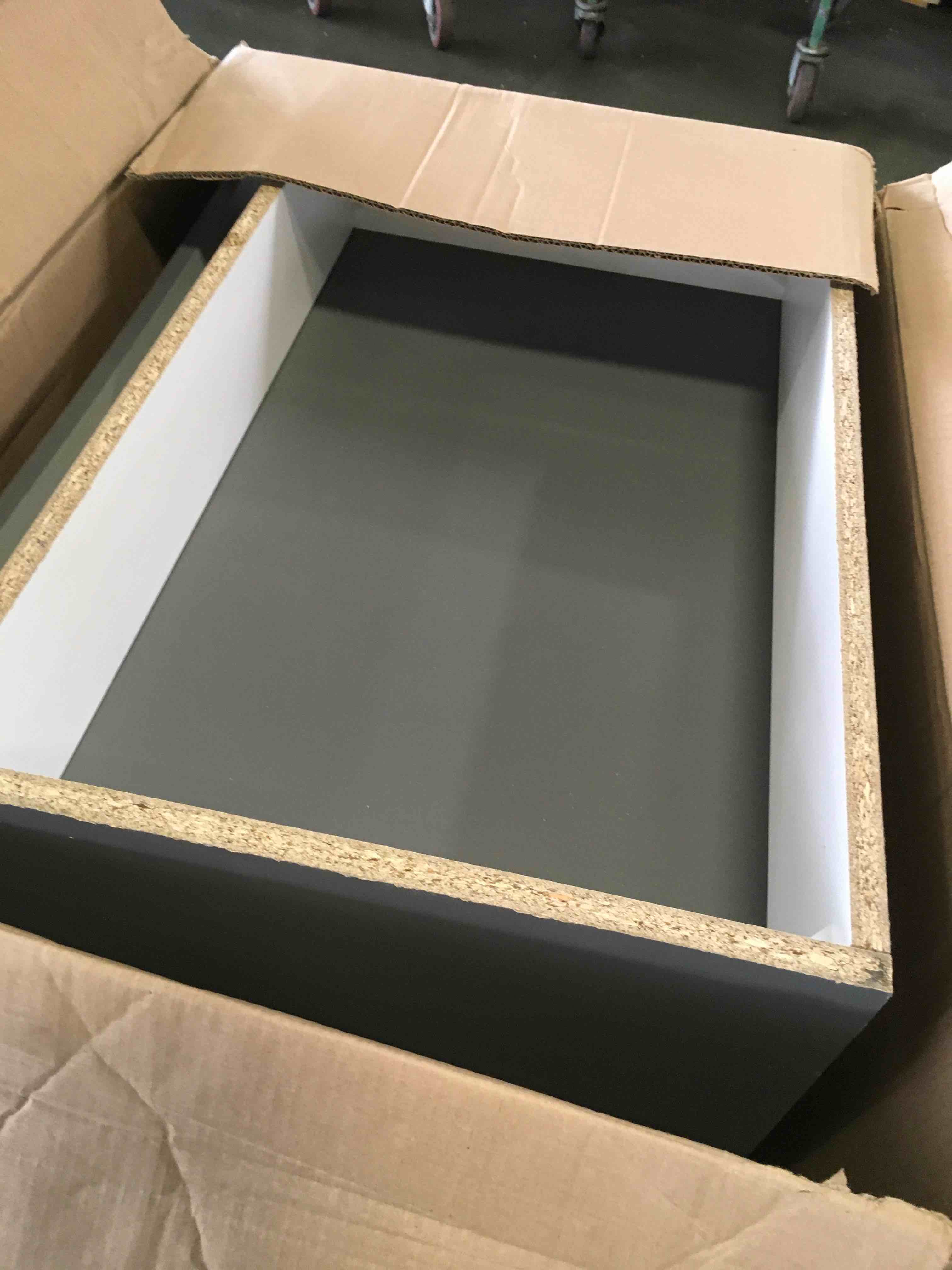 https://s3.amazonaws.com/lotting-images-prod/bidfta/RED3025110_1653503763699.jpeg