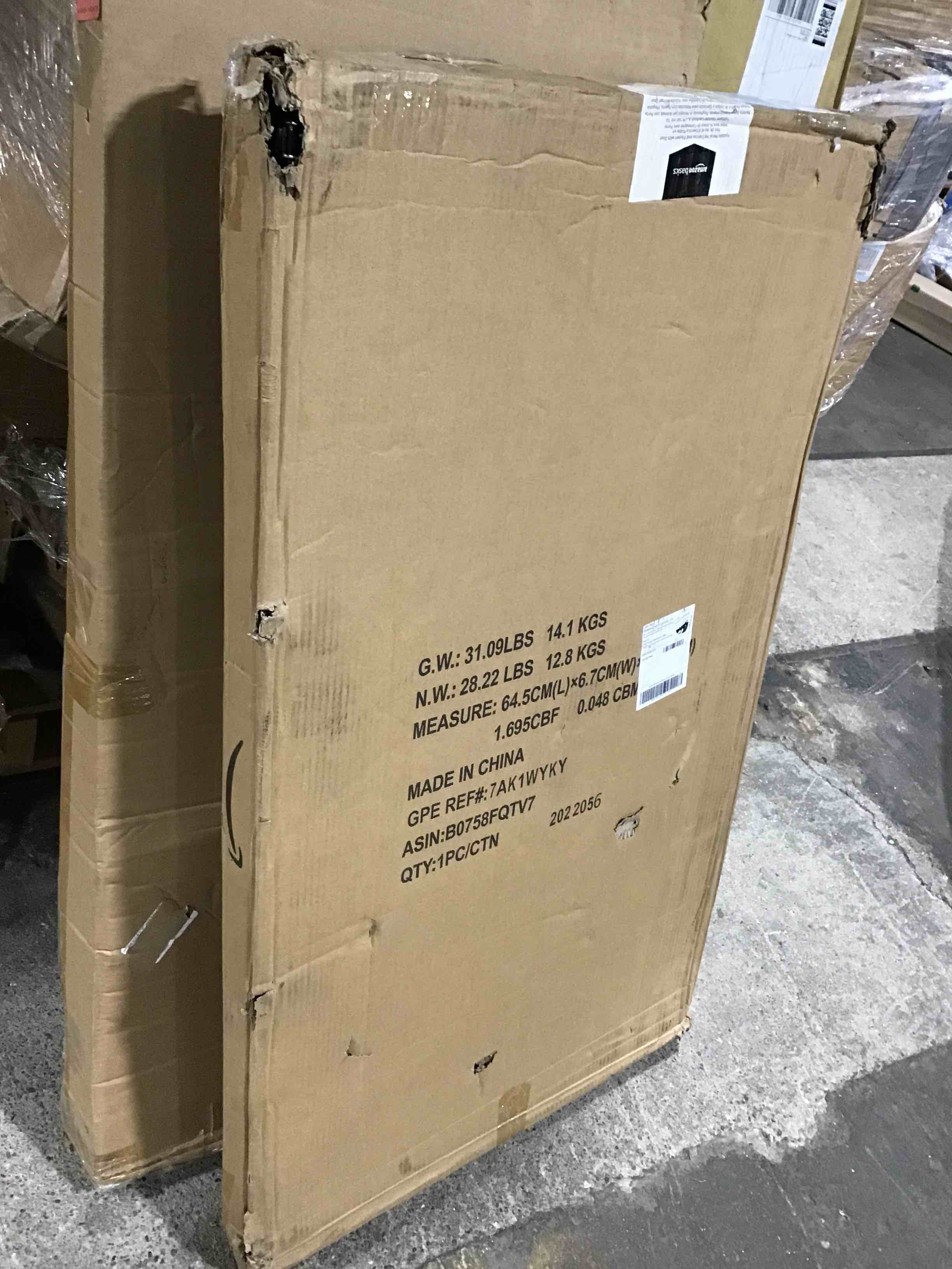 https://s3.amazonaws.com/lotting-images-prod/bidfta/RED3046803_1693326833393.jpeg