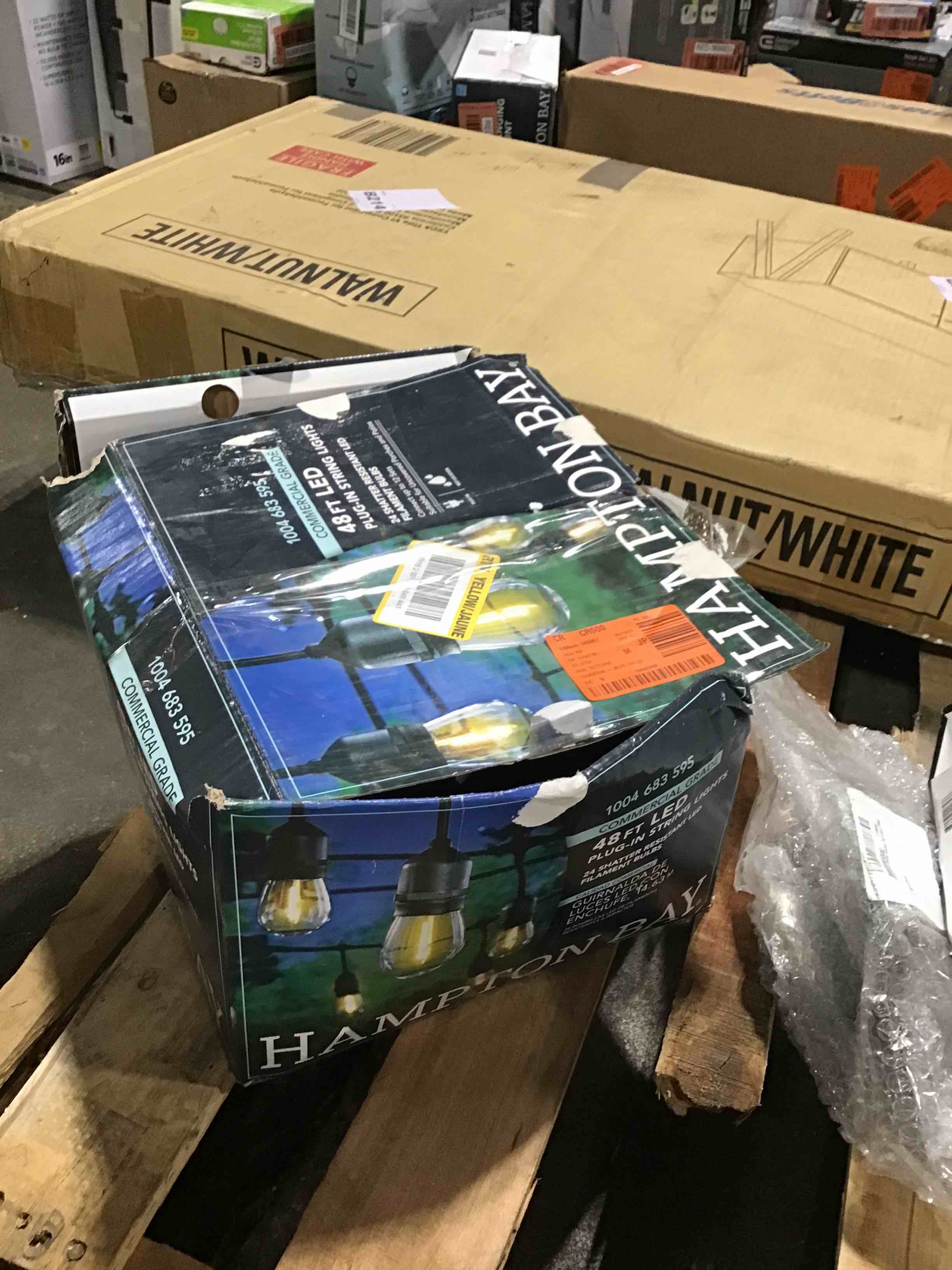 https://s3.amazonaws.com/lotting-images-prod/bidfta/RED3046838_1693336089262.jpeg