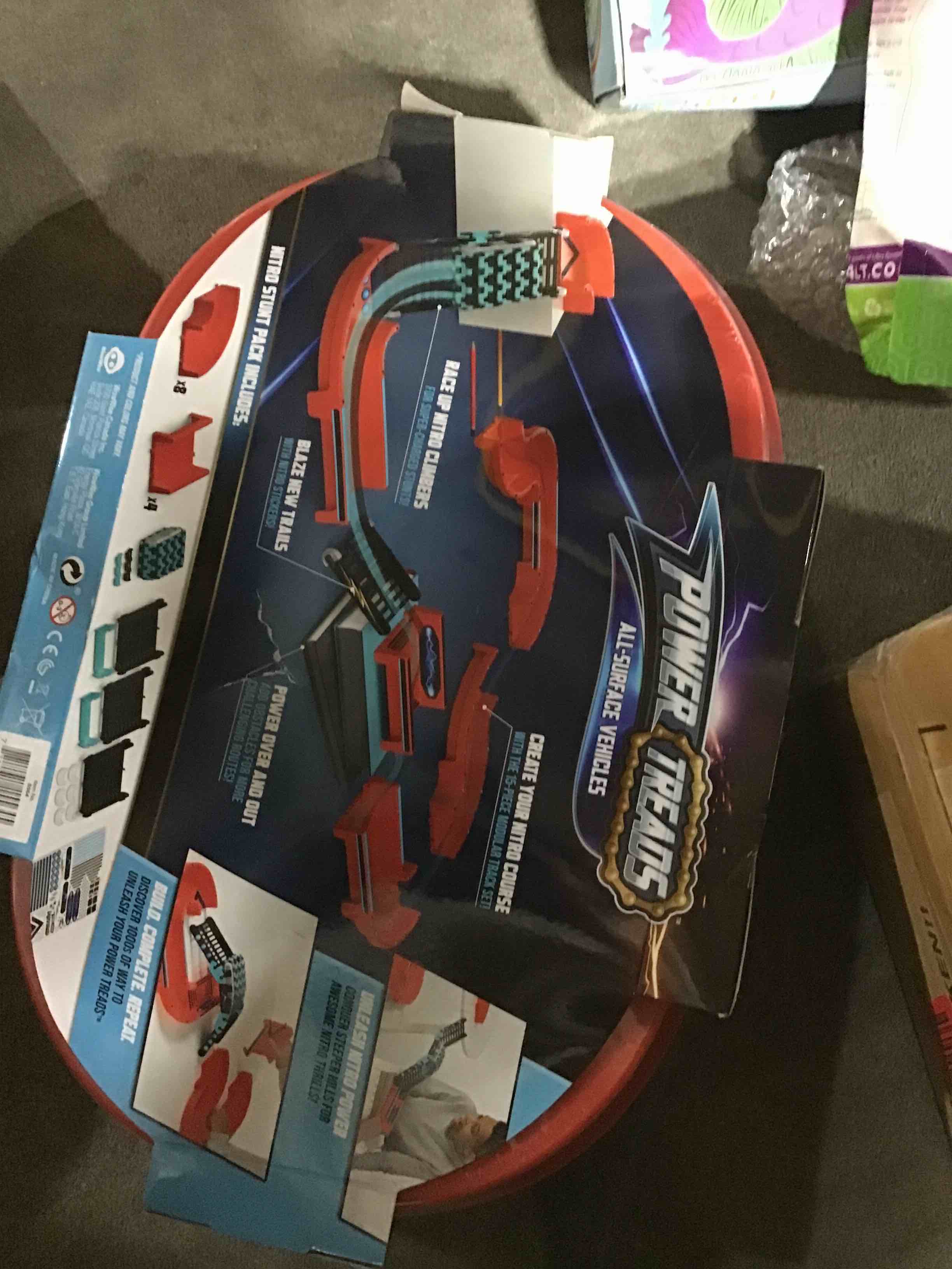 https://s3.amazonaws.com/lotting-images-prod/bidfta/RED3047640_1697752062642.jpeg