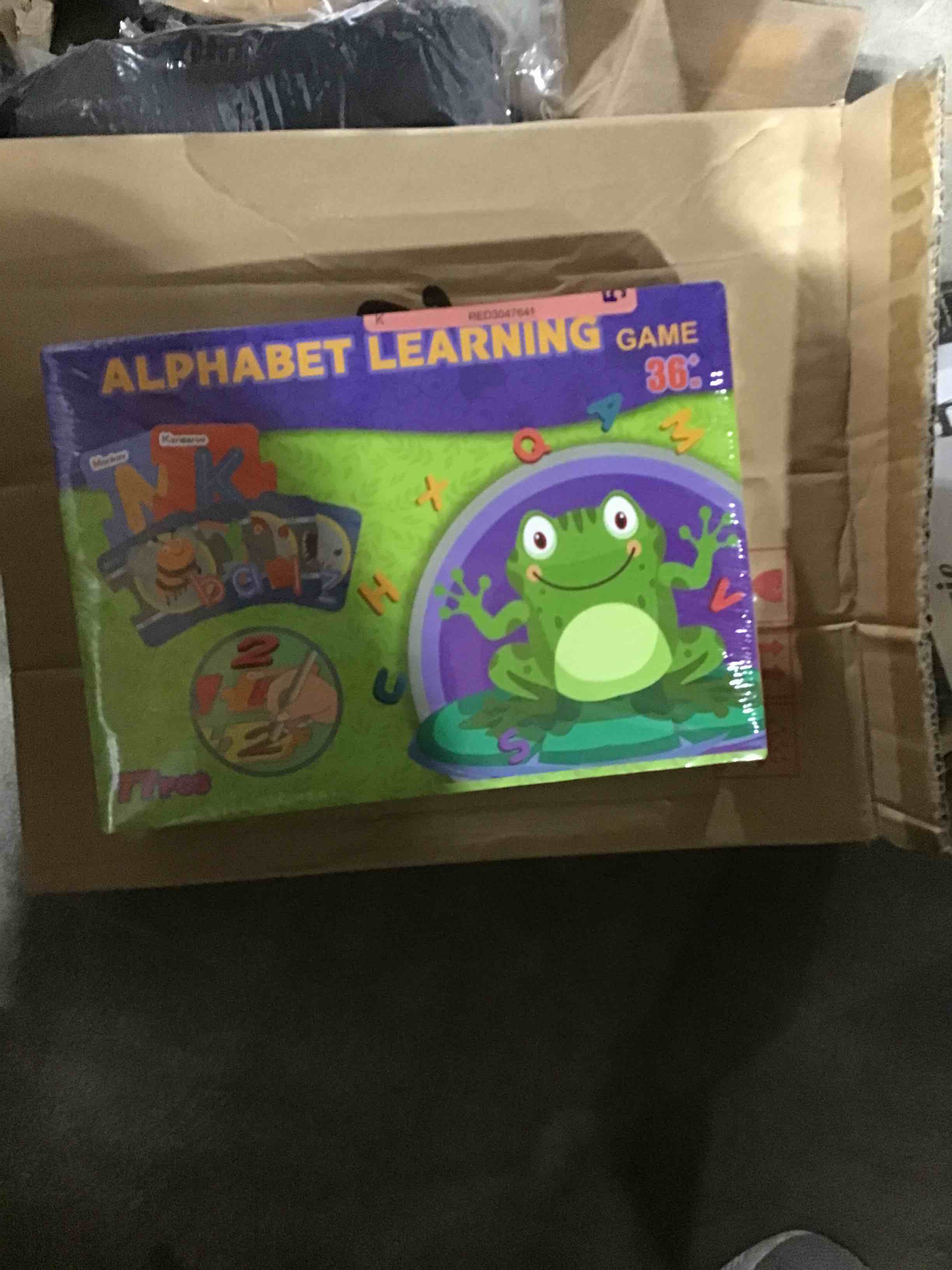 https://s3.amazonaws.com/lotting-images-prod/bidfta/RED3047641_1697809914563.jpeg