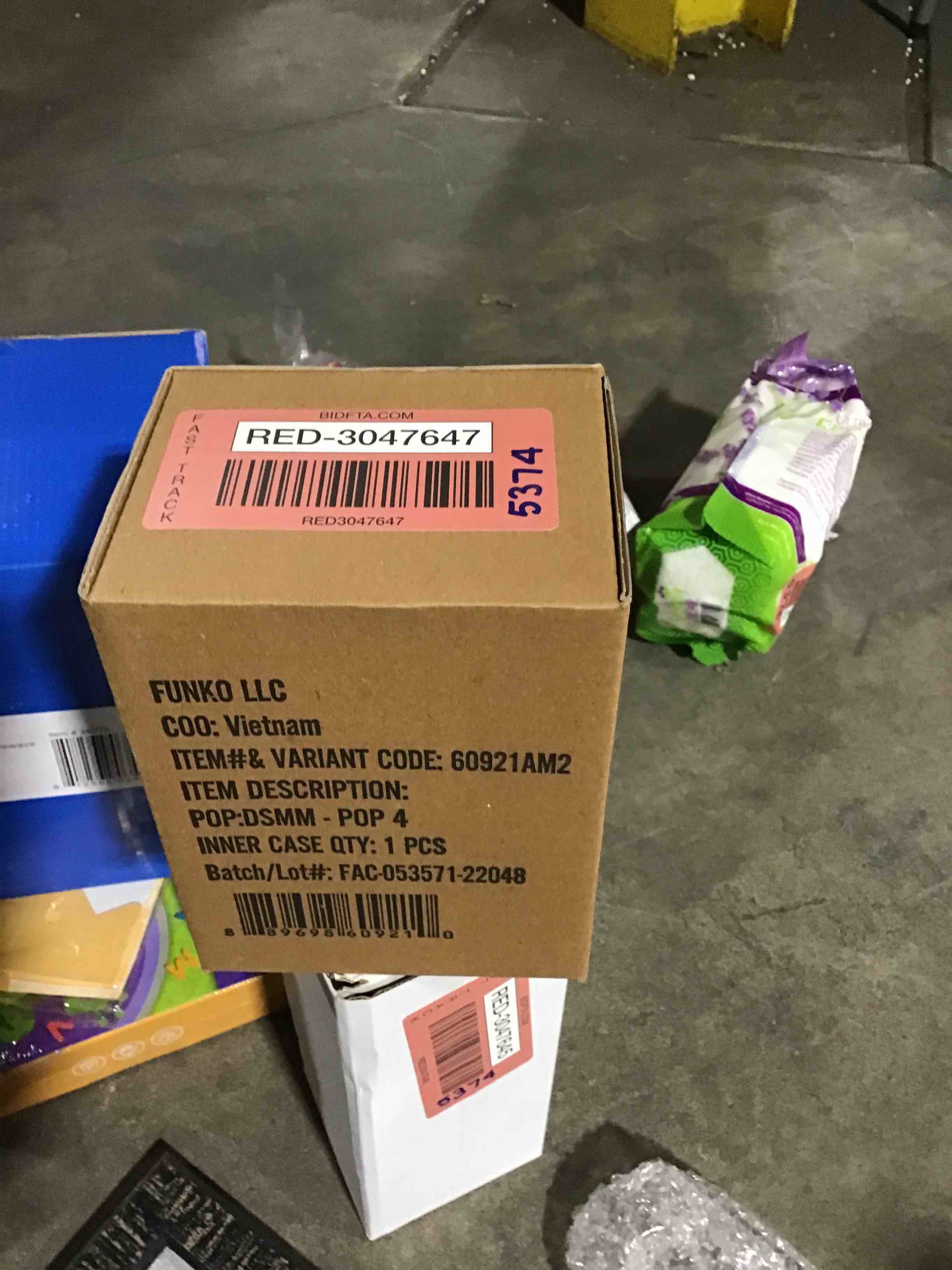 https://s3.amazonaws.com/lotting-images-prod/bidfta/RED3047647_1697811034513.jpeg