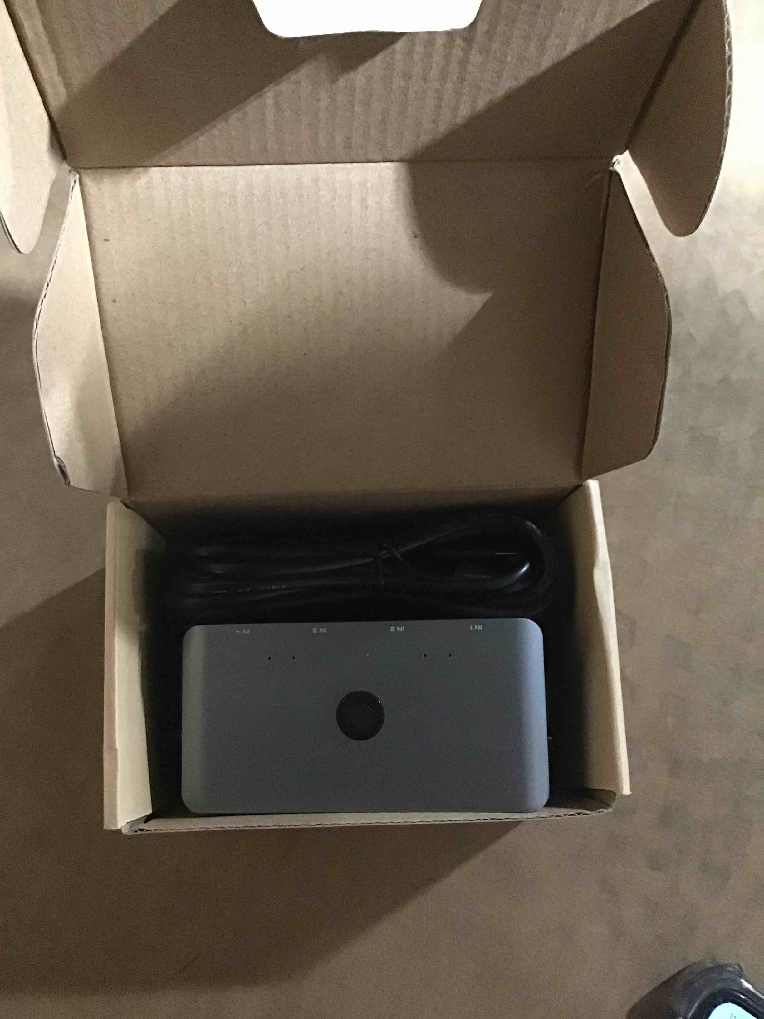 https://s3.amazonaws.com/lotting-images-prod/bidfta/RED3047692_1697816792943.jpeg
