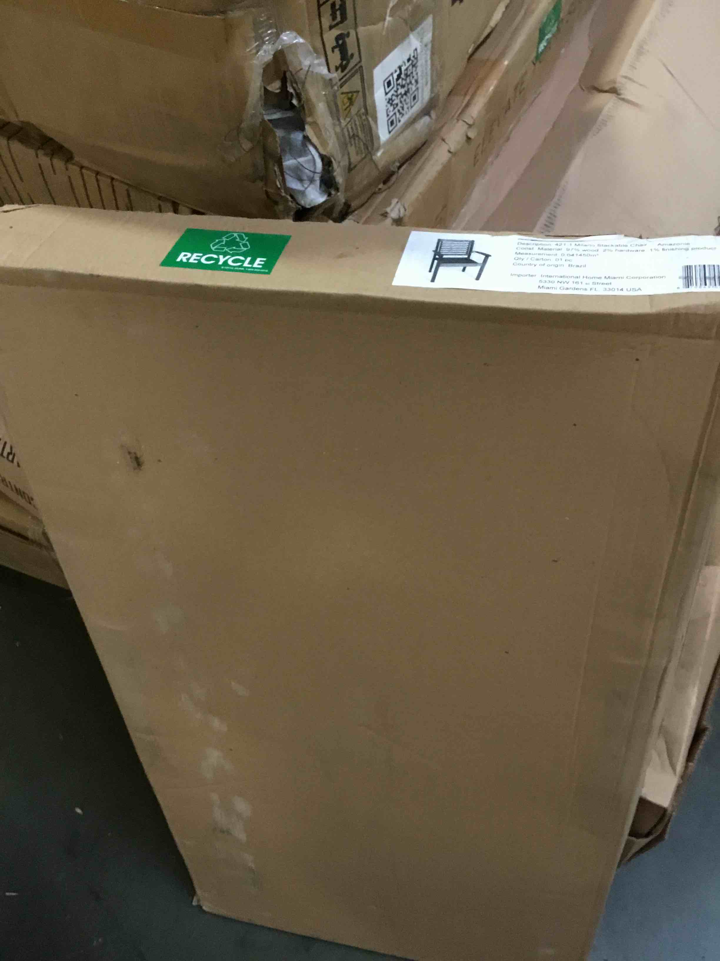 https://s3.amazonaws.com/lotting-images-prod/bidfta/RED3186713_1658952942615.jpeg