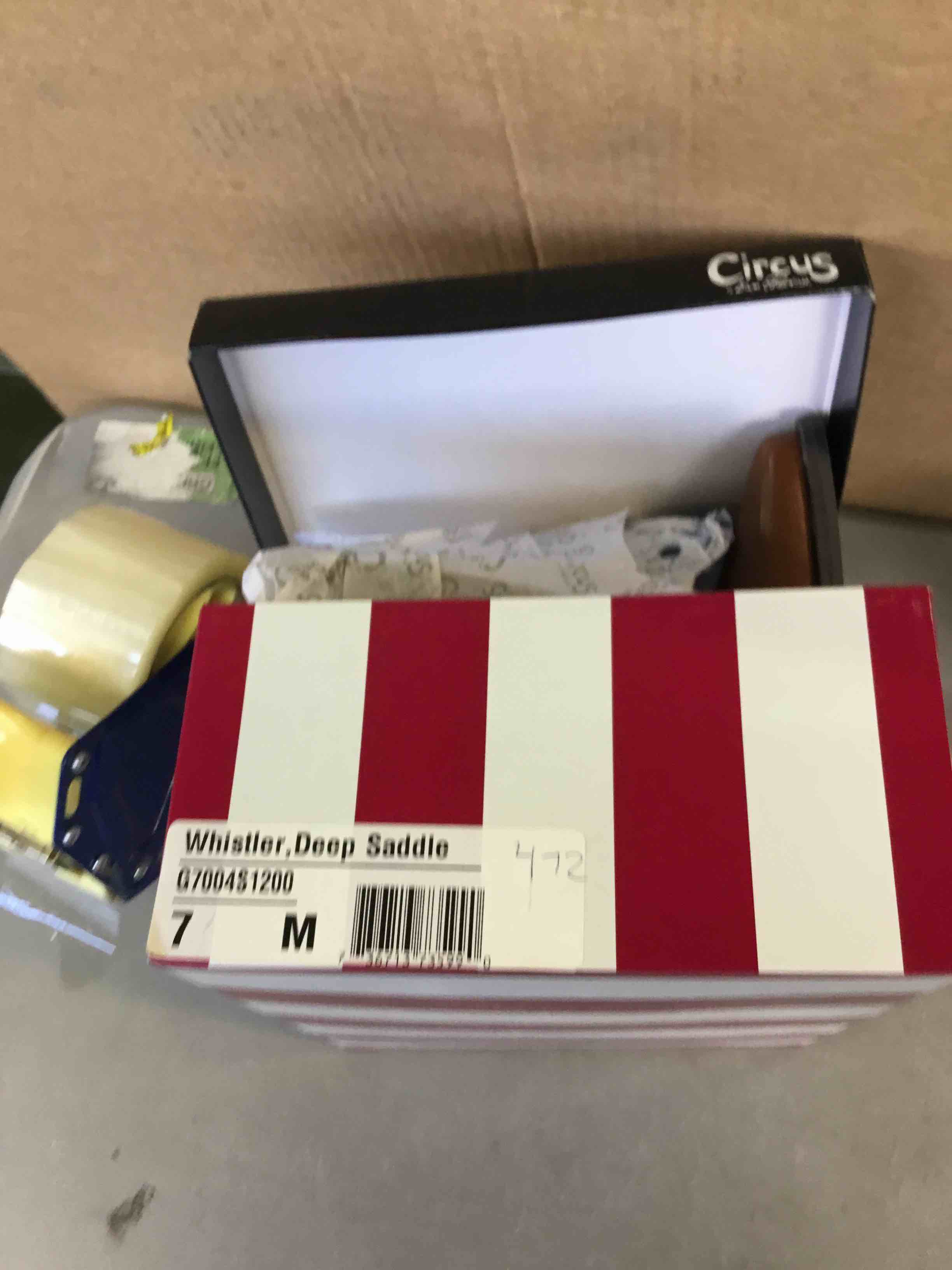 https://s3.amazonaws.com/lotting-images-prod/bidfta/RED3237895_1657740268797.jpeg
