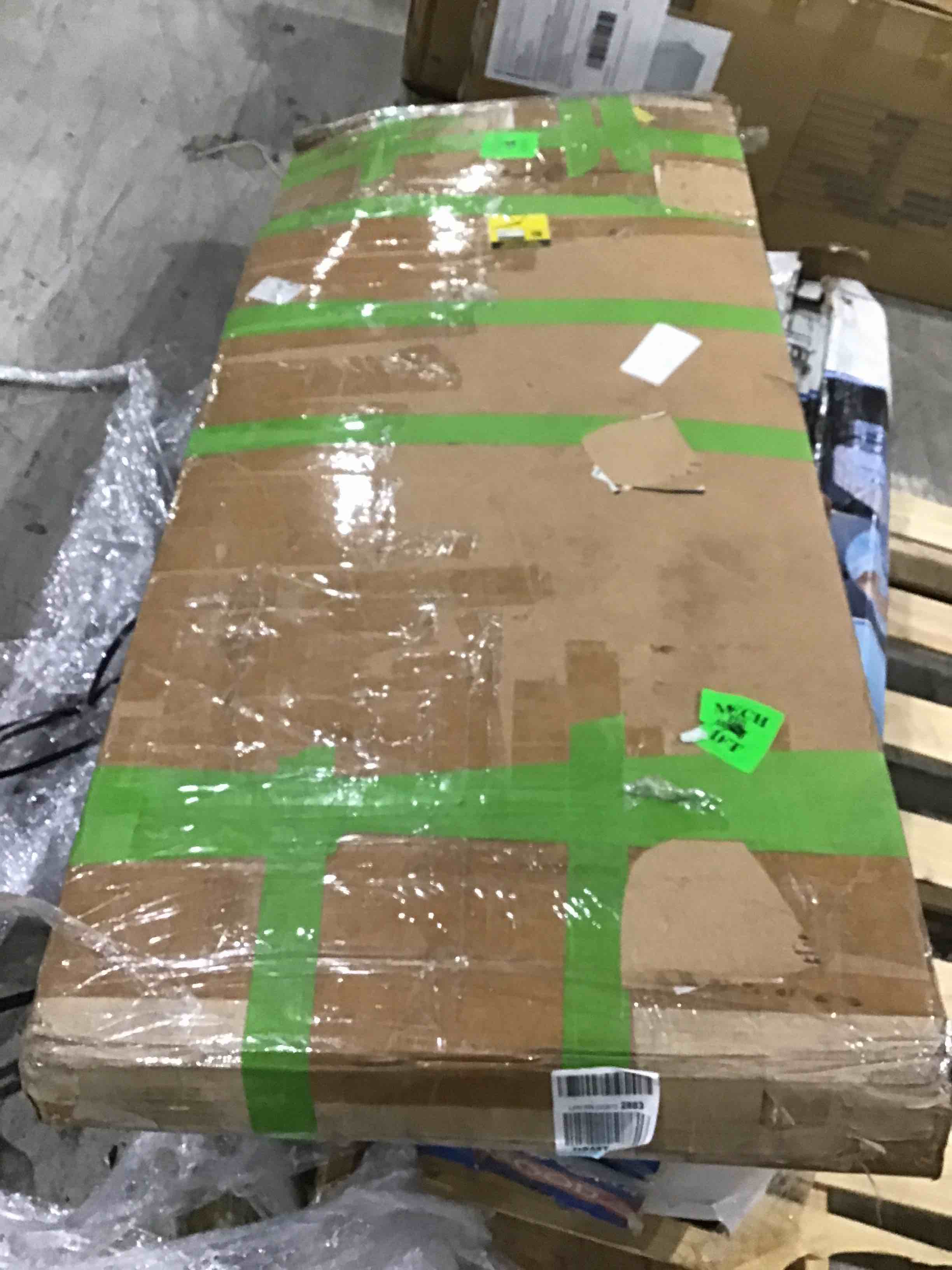 https://s3.amazonaws.com/lotting-images-prod/bidfta/RED3338951_1663342876439.jpeg