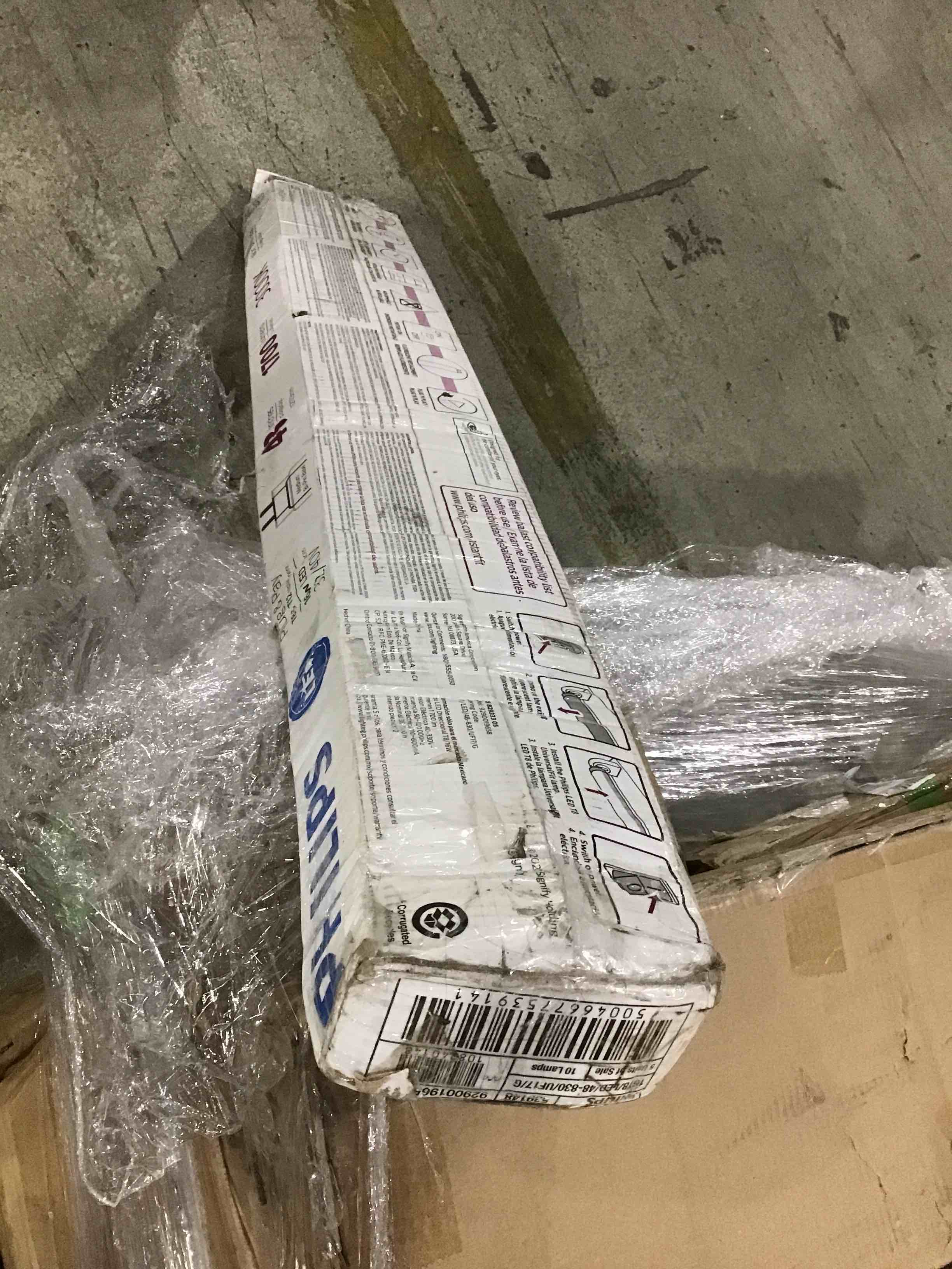 https://s3.amazonaws.com/lotting-images-prod/bidfta/RED3338956_1663342382658.jpeg