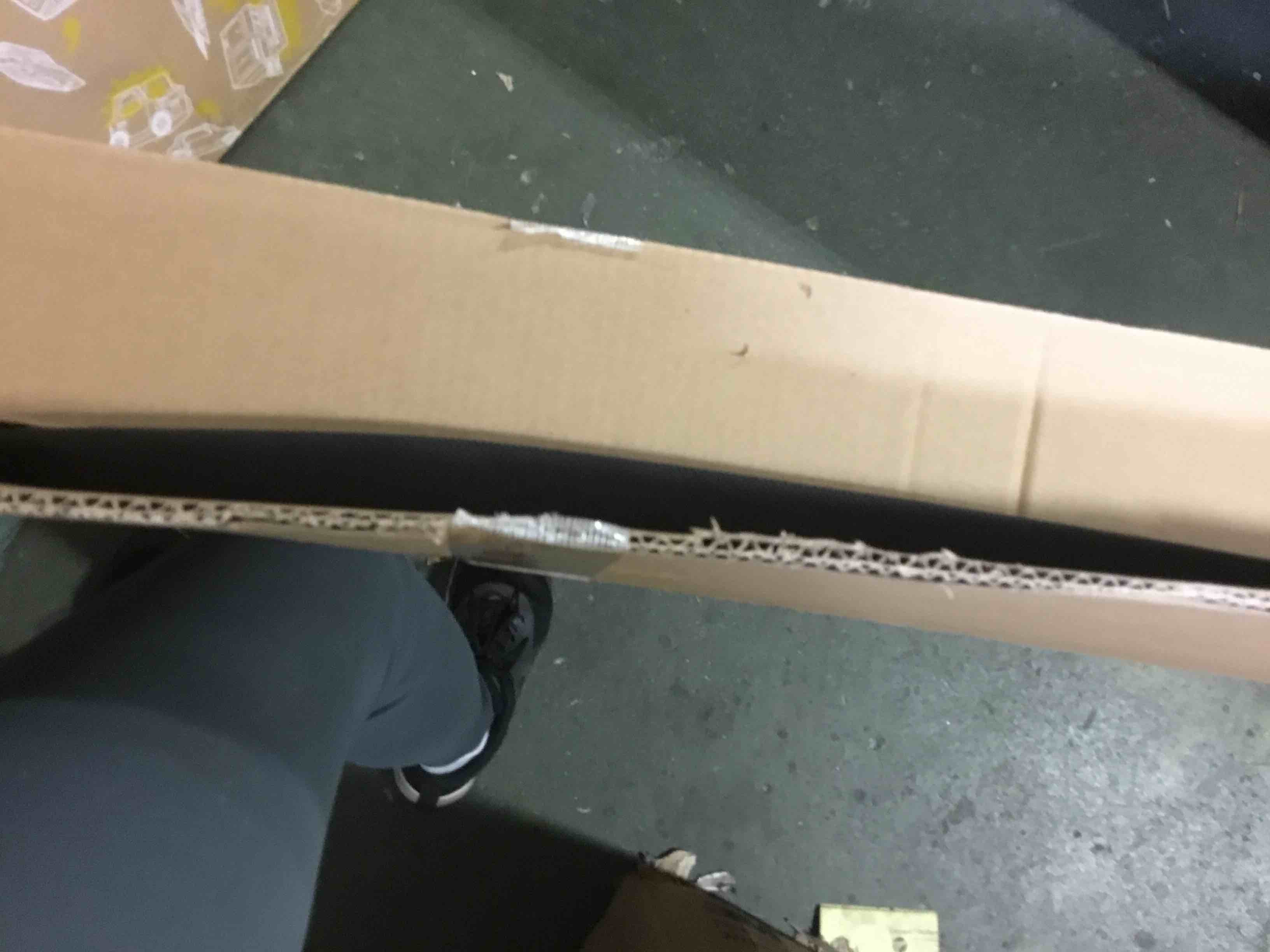 https://s3.amazonaws.com/lotting-images-prod/bidfta/RED3426234_1662481445075.jpeg