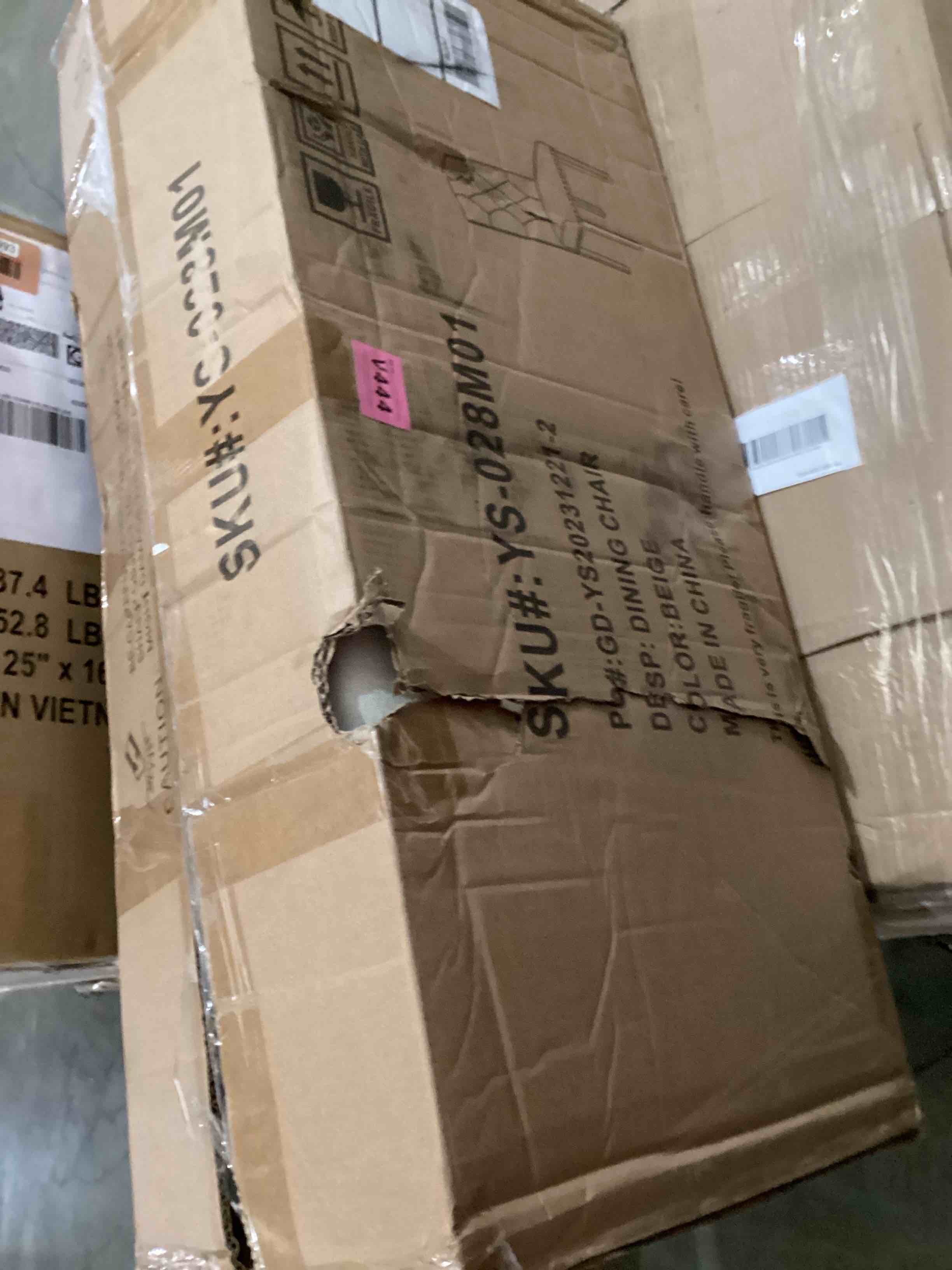 https://s3.amazonaws.com/lotting-images-prod/bidfta/RED3561997_1730812996183.jpeg