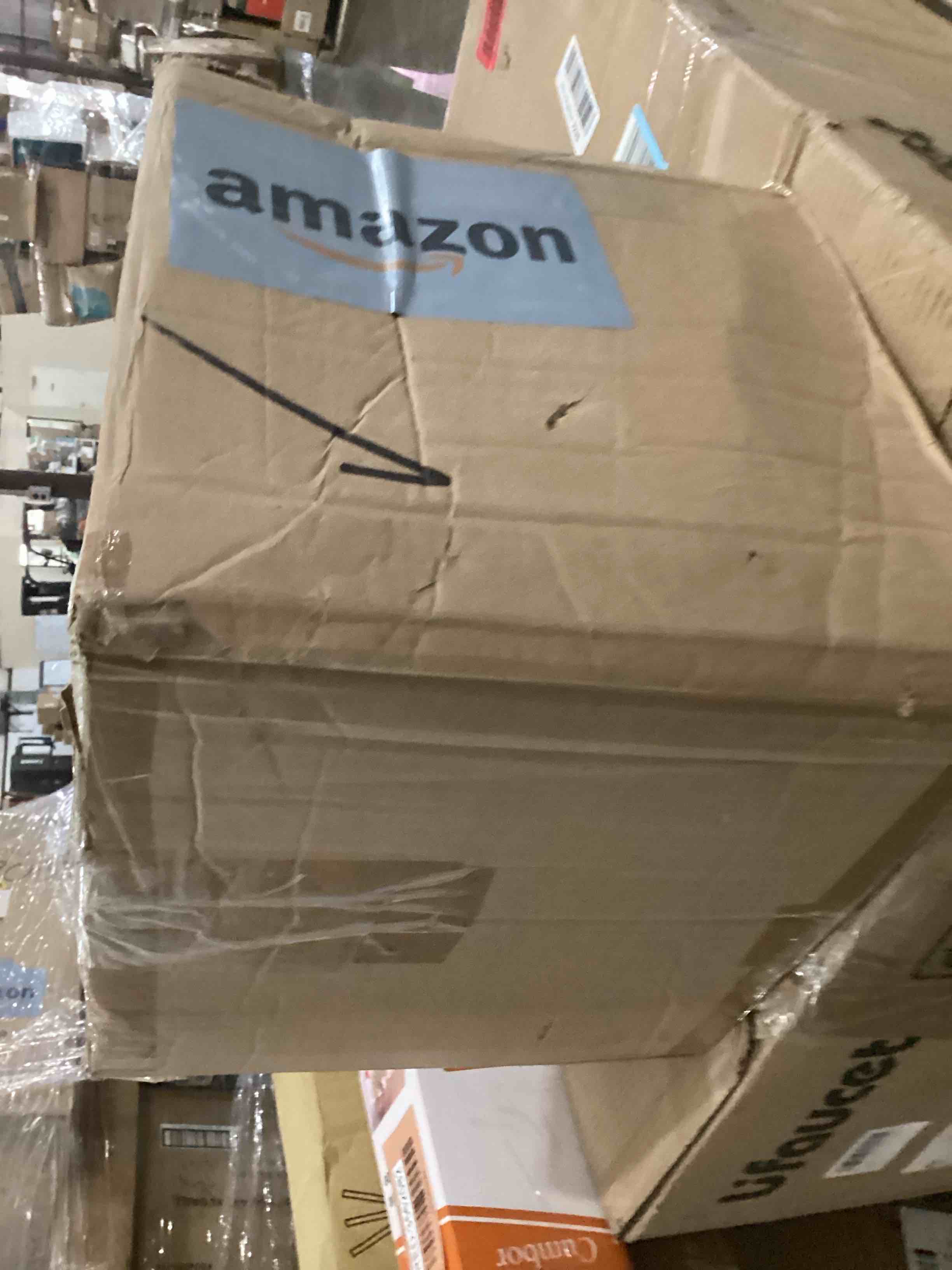https://s3.amazonaws.com/lotting-images-prod/bidfta/RED3562076_1730899657941.jpeg