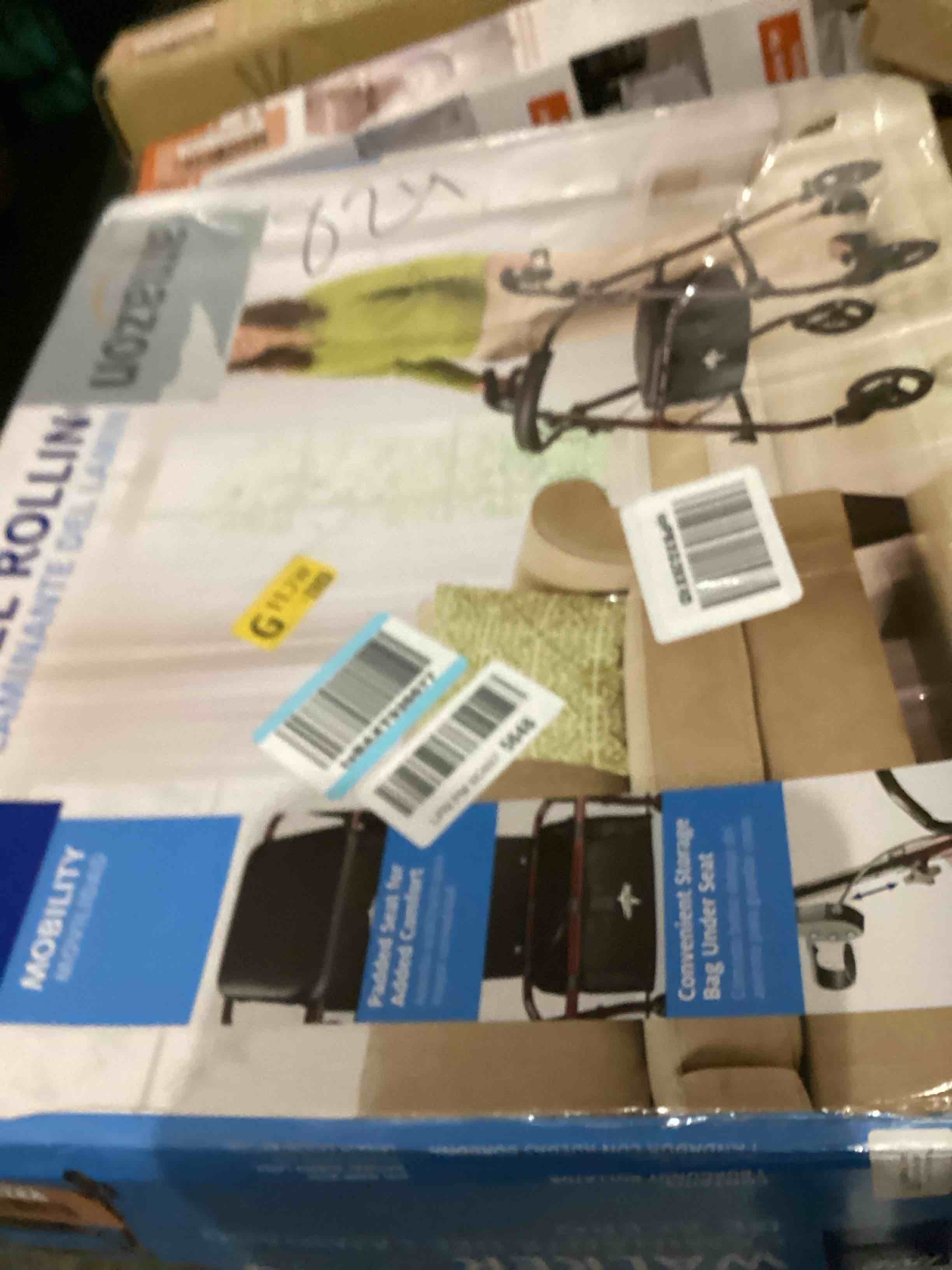 https://s3.amazonaws.com/lotting-images-prod/bidfta/RED3562077_1730899566380.jpeg