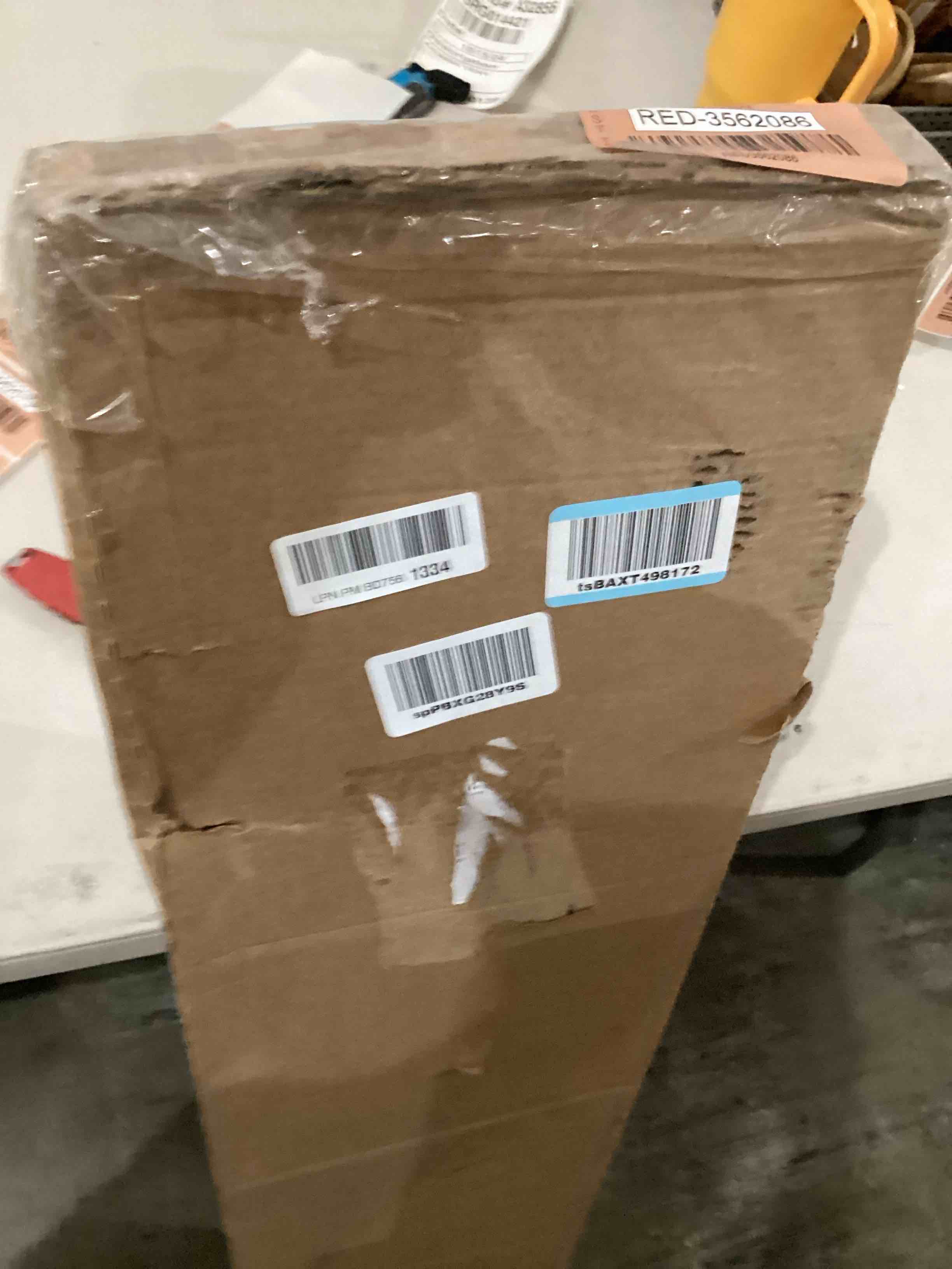 https://s3.amazonaws.com/lotting-images-prod/bidfta/RED3562086_1730898991427.jpeg
