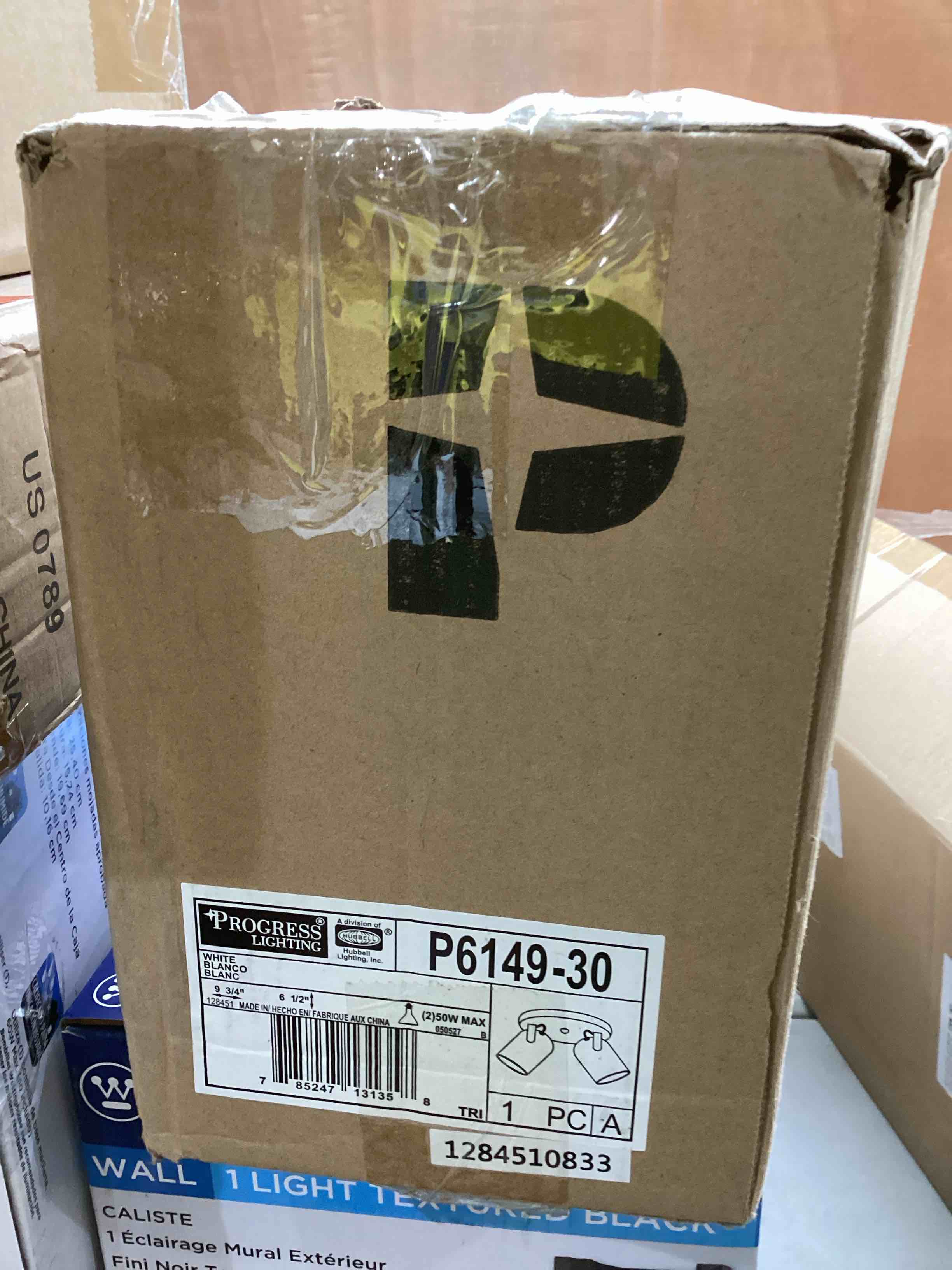 https://s3.amazonaws.com/lotting-images-prod/bidfta/RED3564798_1701876123770.jpeg