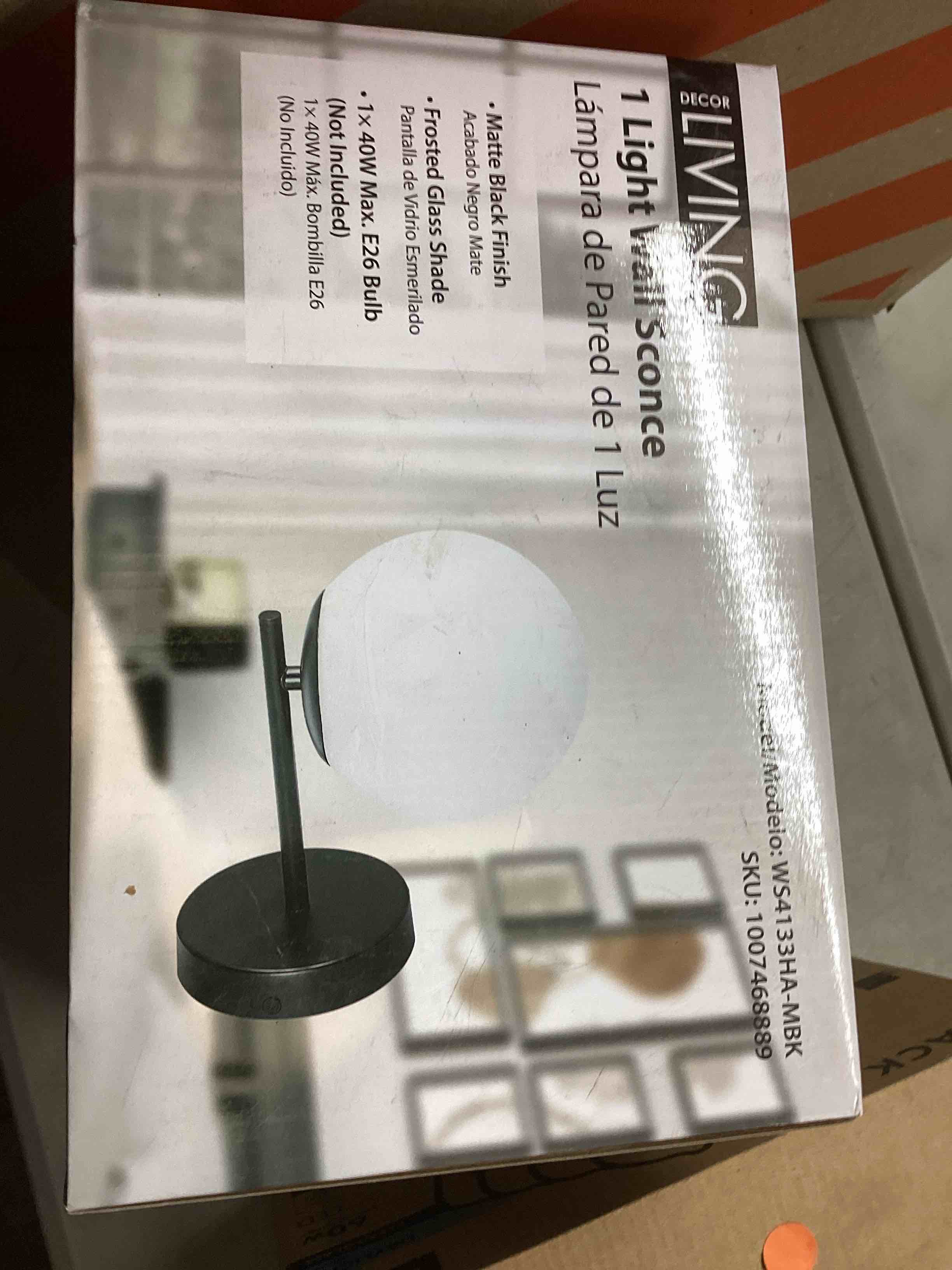 https://s3.amazonaws.com/lotting-images-prod/bidfta/RED3564973_1702049365426.jpeg