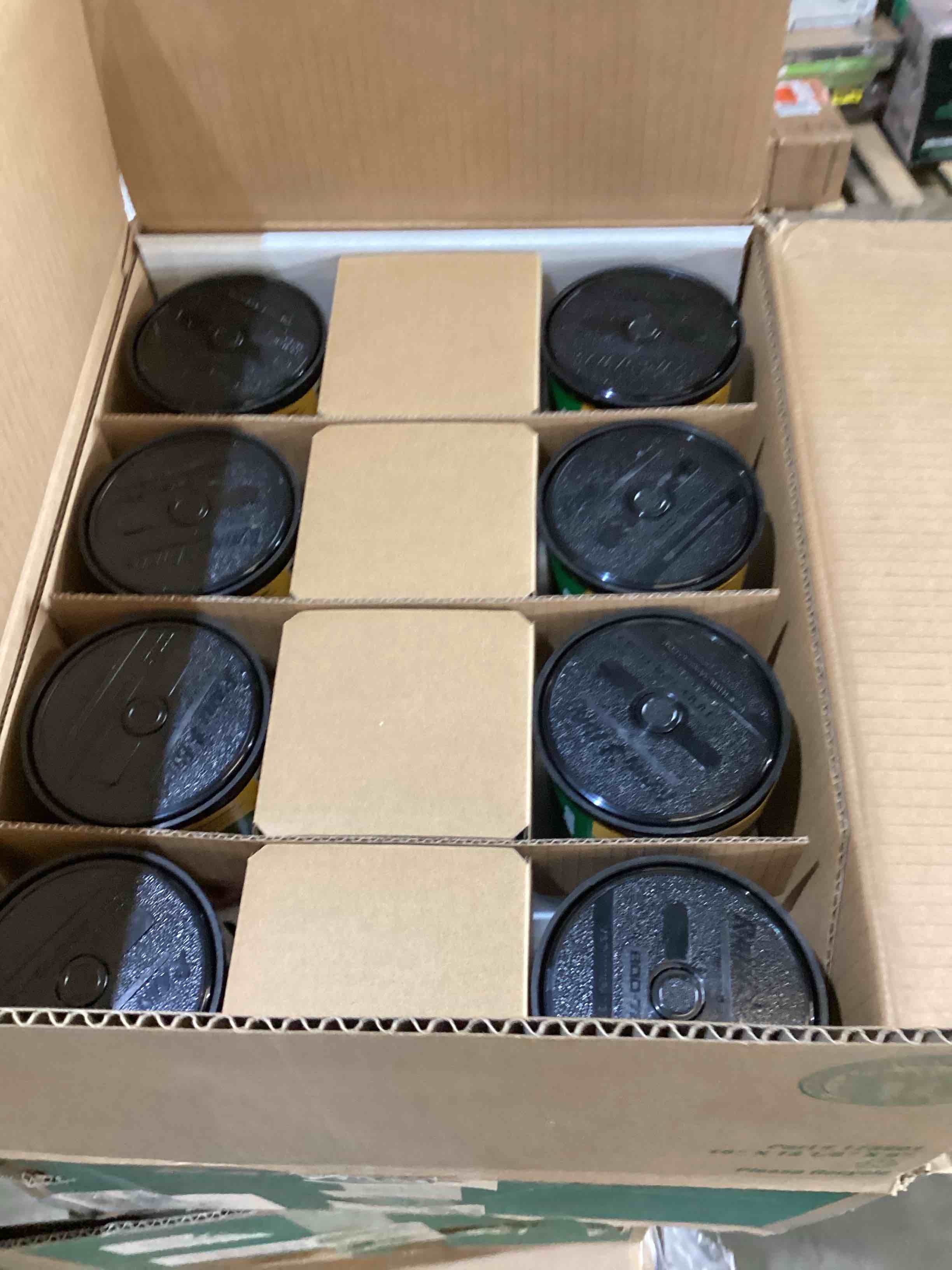 https://s3.amazonaws.com/lotting-images-prod/bidfta/RED3565130_1702496416707.jpeg