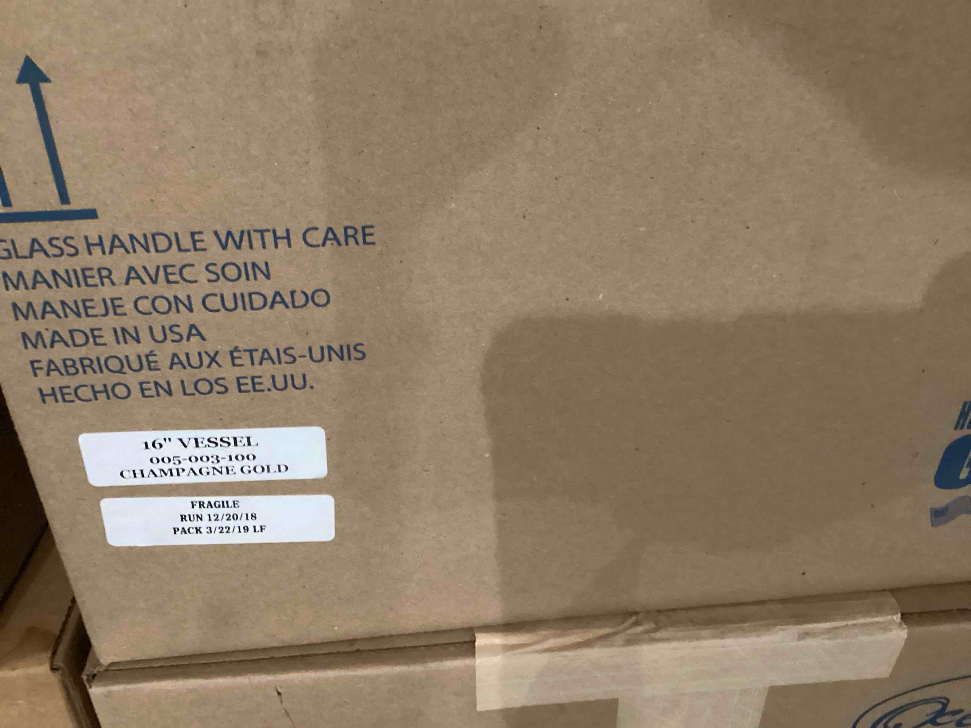 https://s3.amazonaws.com/lotting-images-prod/bidfta/RED3565708_1703090741728.jpeg