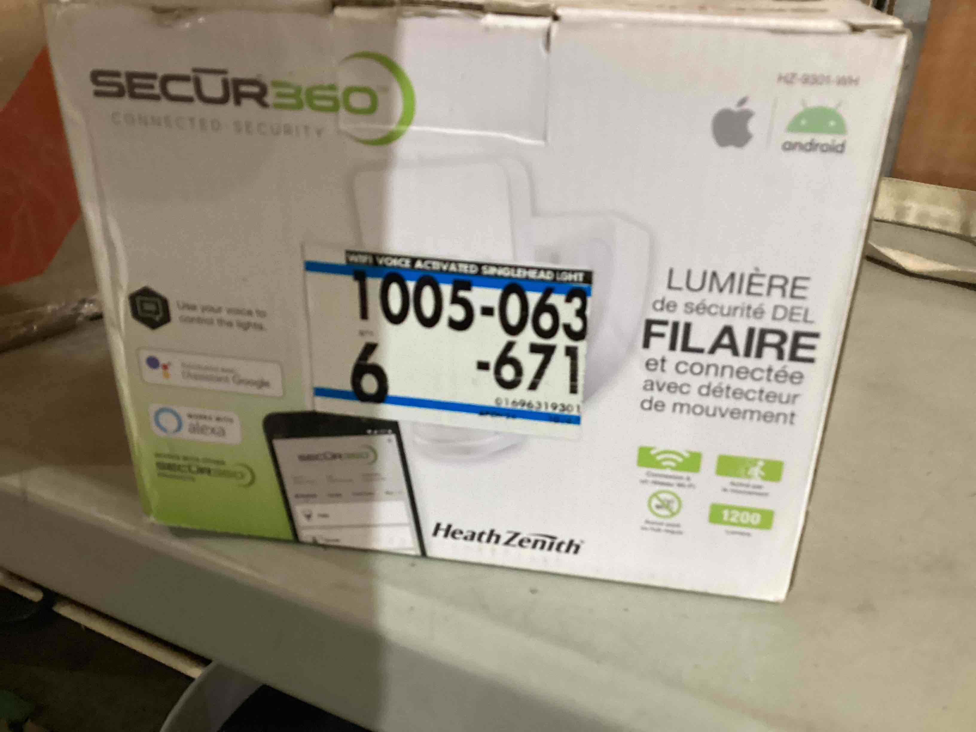 https://s3.amazonaws.com/lotting-images-prod/bidfta/RED3566441_1700833896573.jpeg