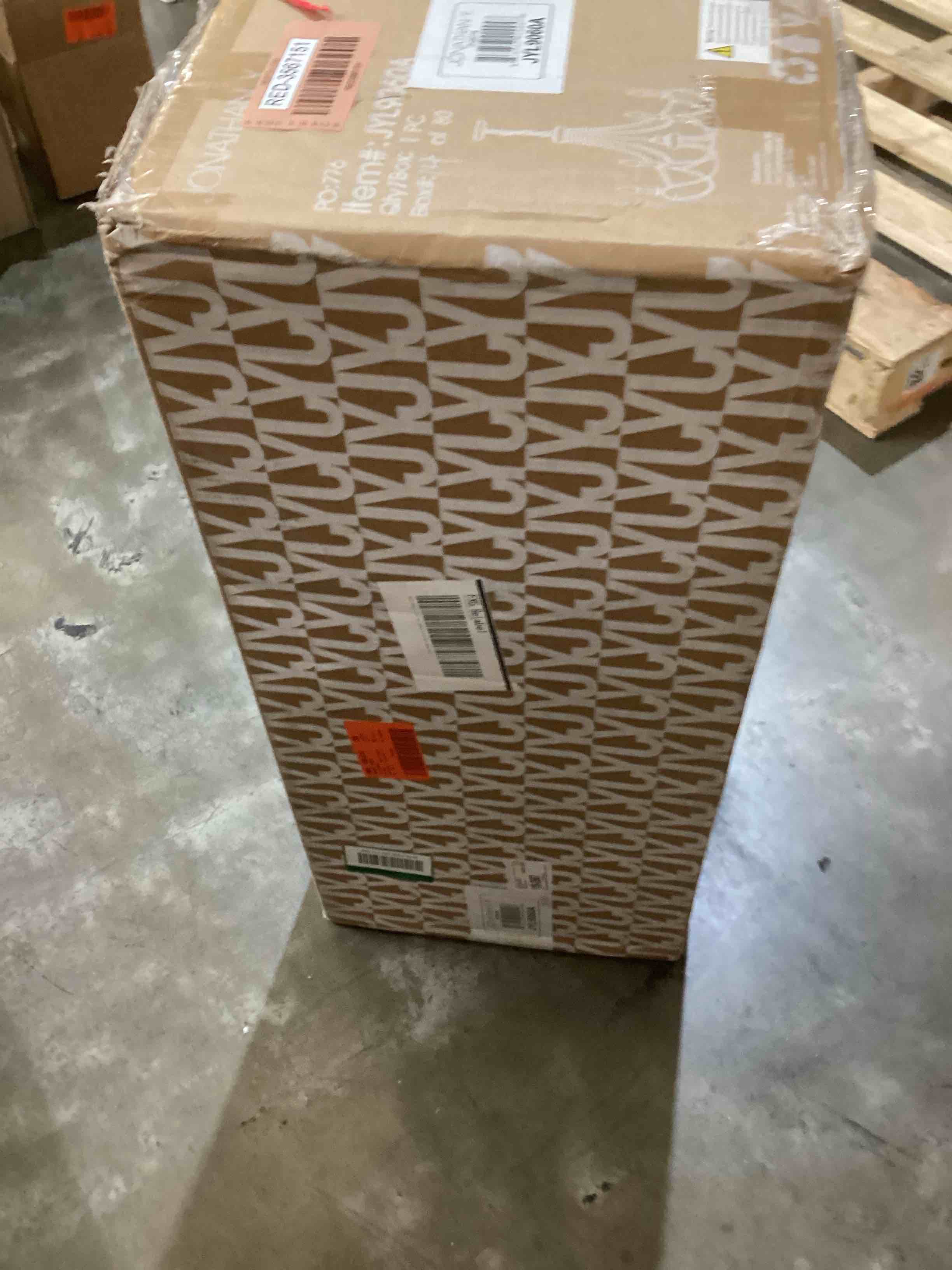https://s3.amazonaws.com/lotting-images-prod/bidfta/RED3567151_1701707227681.jpeg