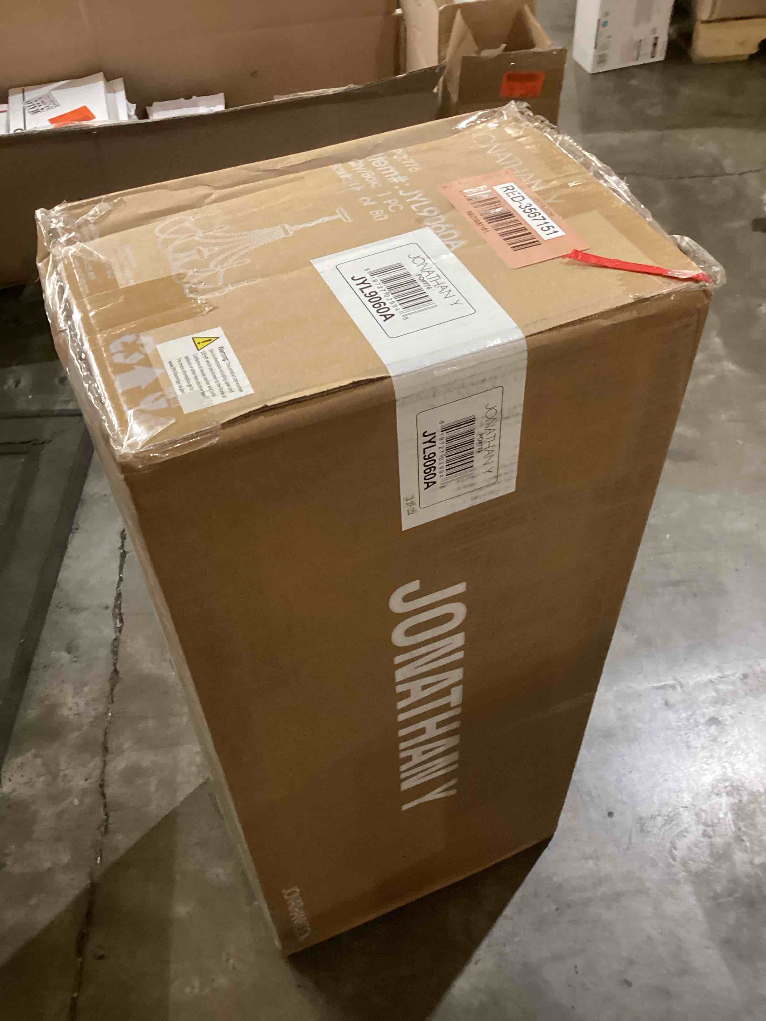 https://s3.amazonaws.com/lotting-images-prod/bidfta/RED3567151_1701707234701.jpeg
