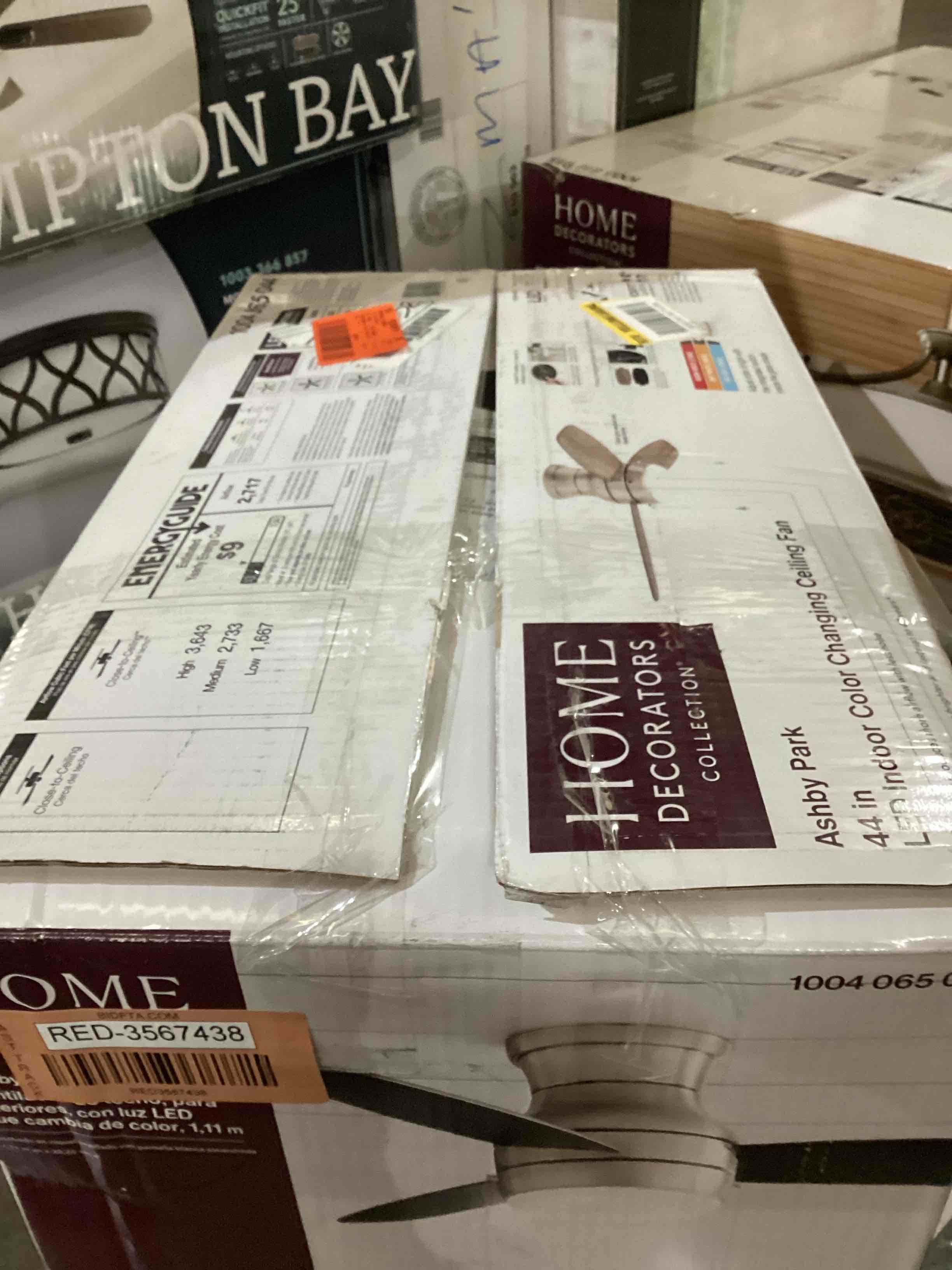 https://s3.amazonaws.com/lotting-images-prod/bidfta/RED3567438_1702046742923.jpeg