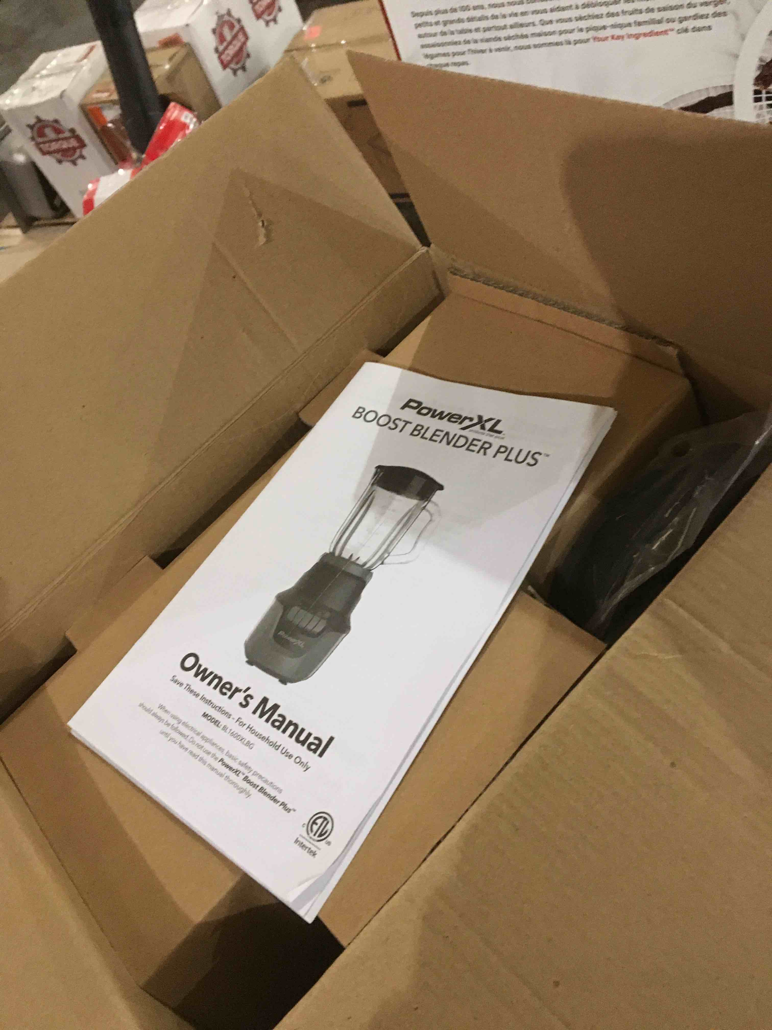 https://s3.amazonaws.com/lotting-images-prod/bidfta/RED3568538_1707400853615.jpeg