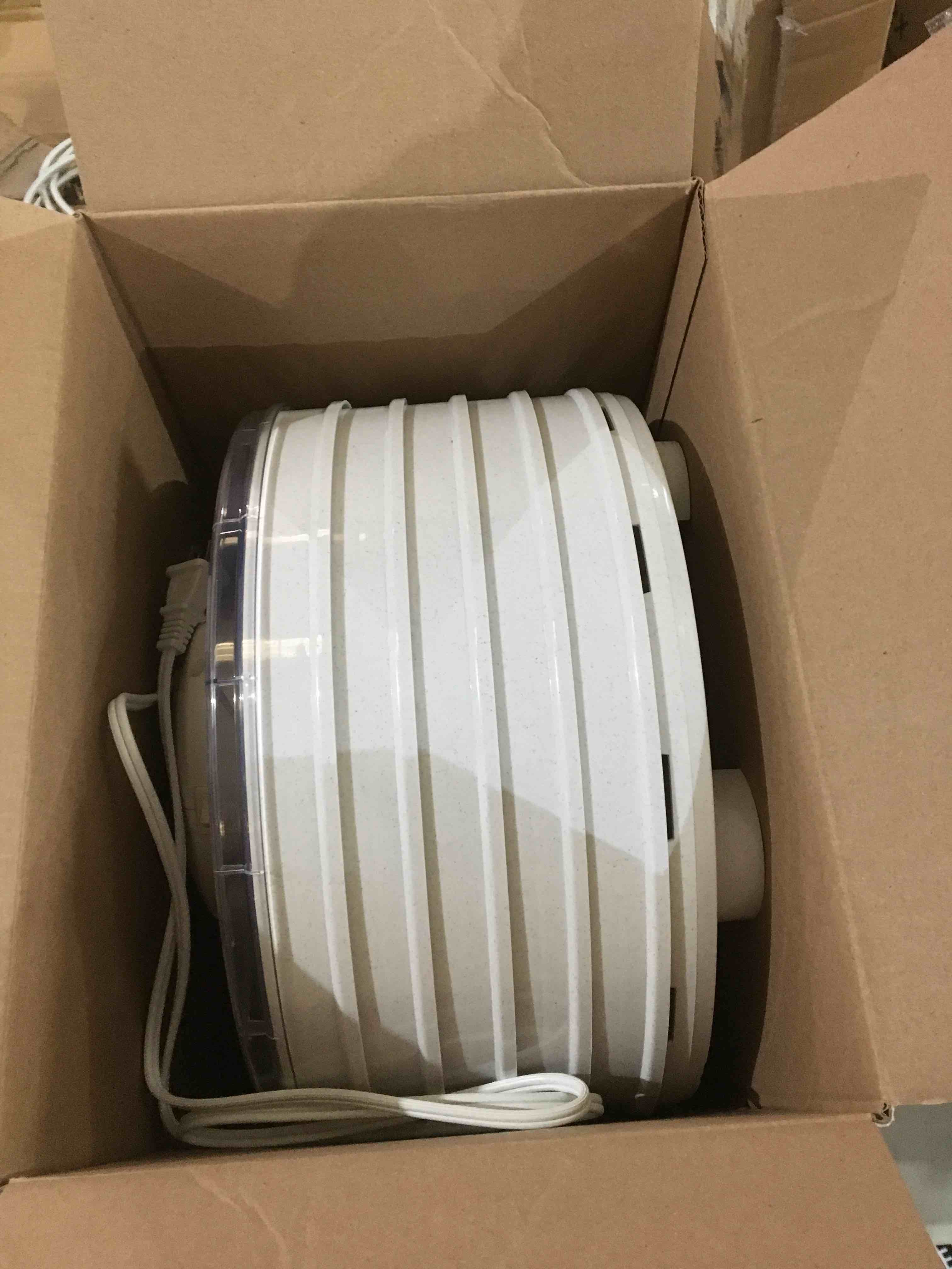 https://s3.amazonaws.com/lotting-images-prod/bidfta/RED3568541_1707401098528.jpeg