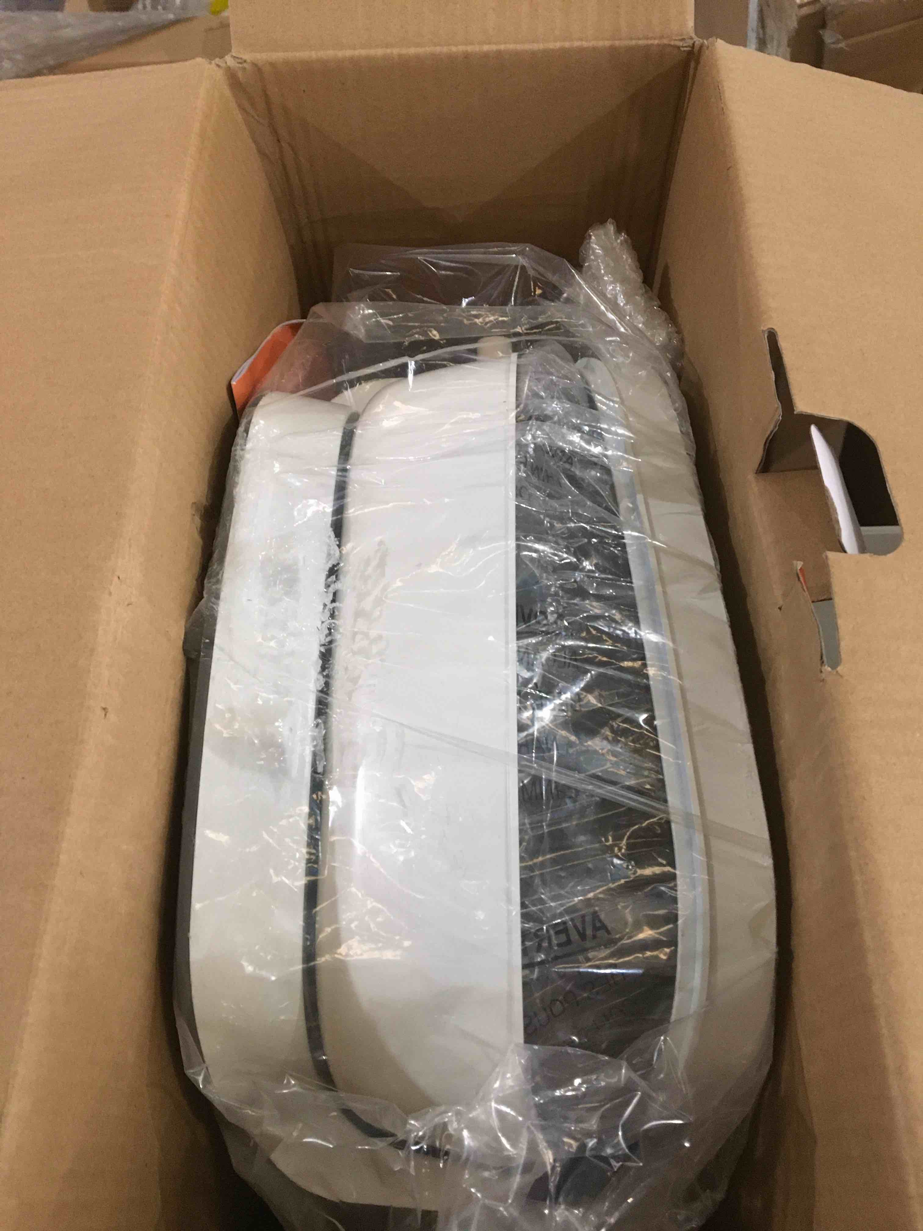 https://s3.amazonaws.com/lotting-images-prod/bidfta/RED3568565_1707402844538.jpeg