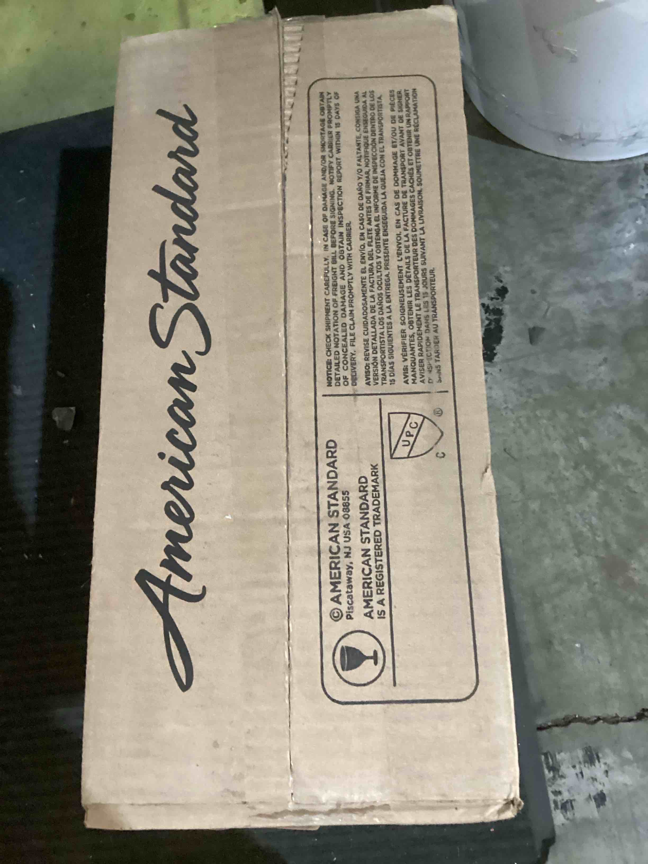 https://s3.amazonaws.com/lotting-images-prod/bidfta/RED3569252_1707921250645.jpeg