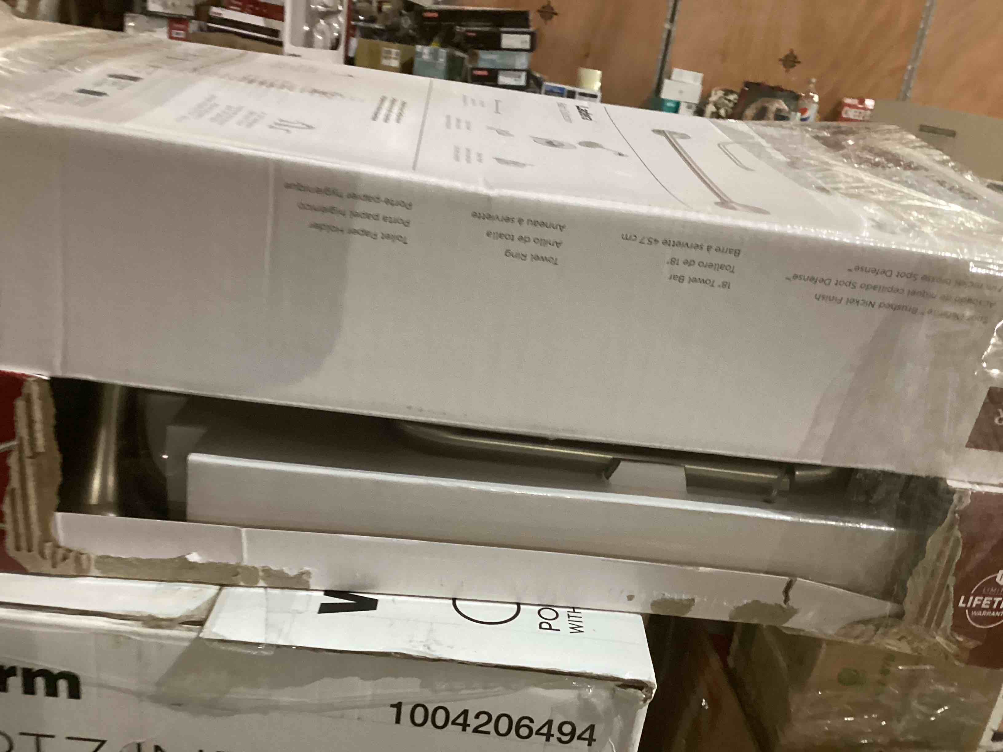 https://s3.amazonaws.com/lotting-images-prod/bidfta/RED3570014_1708626309799.jpeg