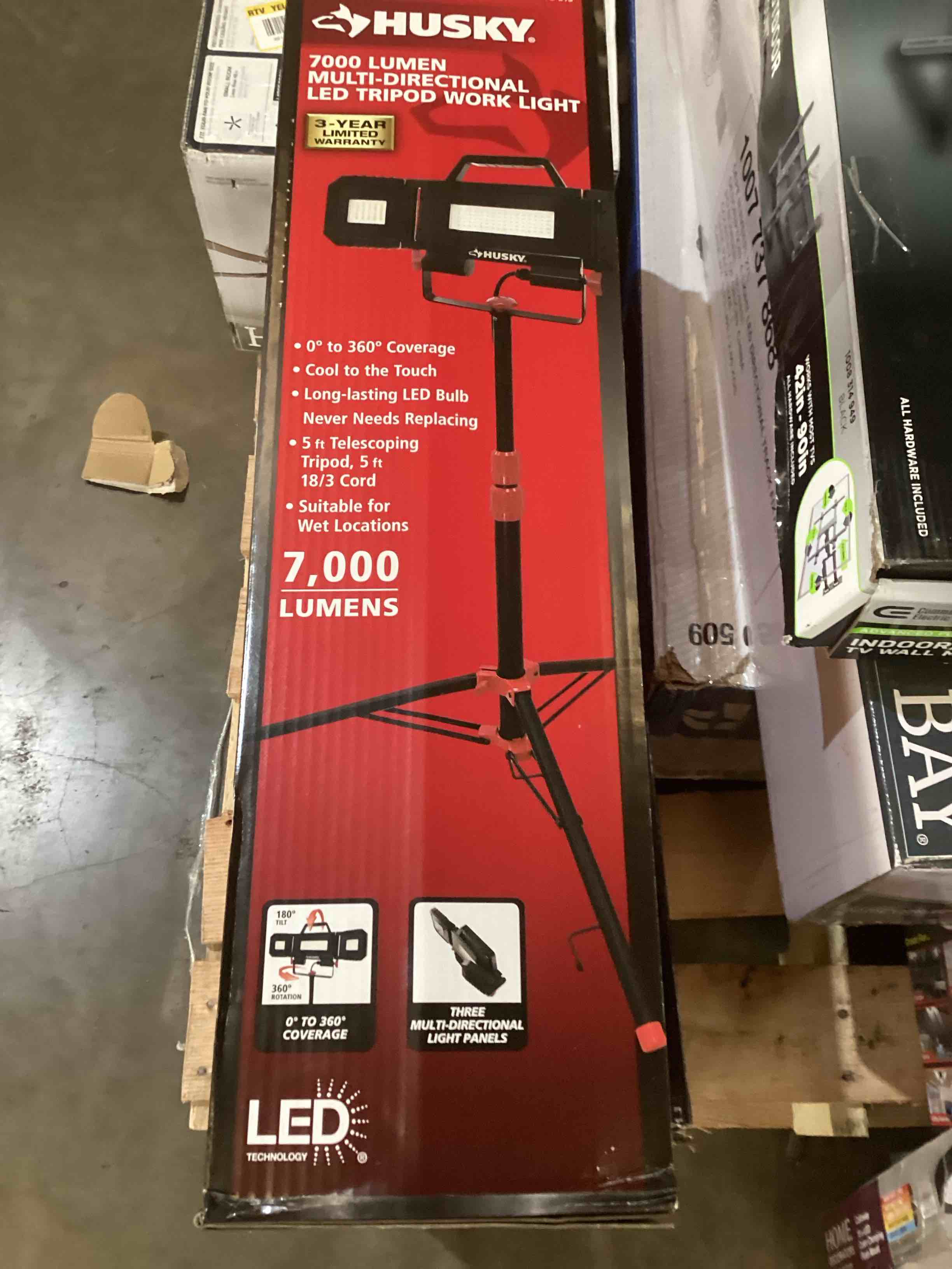 https://s3.amazonaws.com/lotting-images-prod/bidfta/RED3570165_1708704296762.jpeg