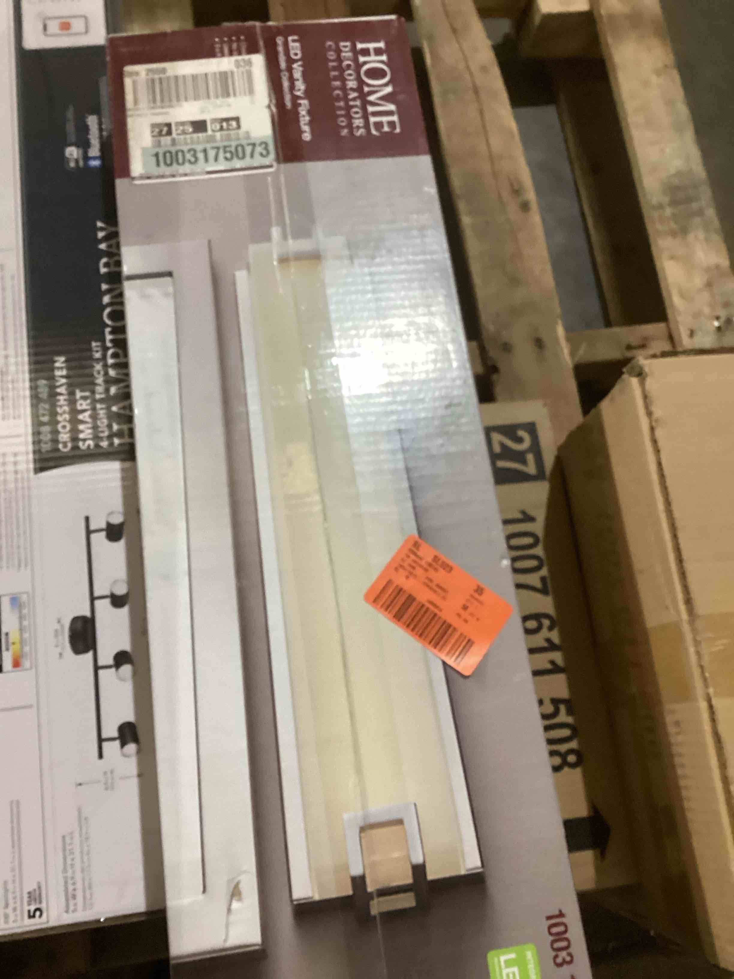 https://s3.amazonaws.com/lotting-images-prod/bidfta/RED3570182_1708707061127.jpeg