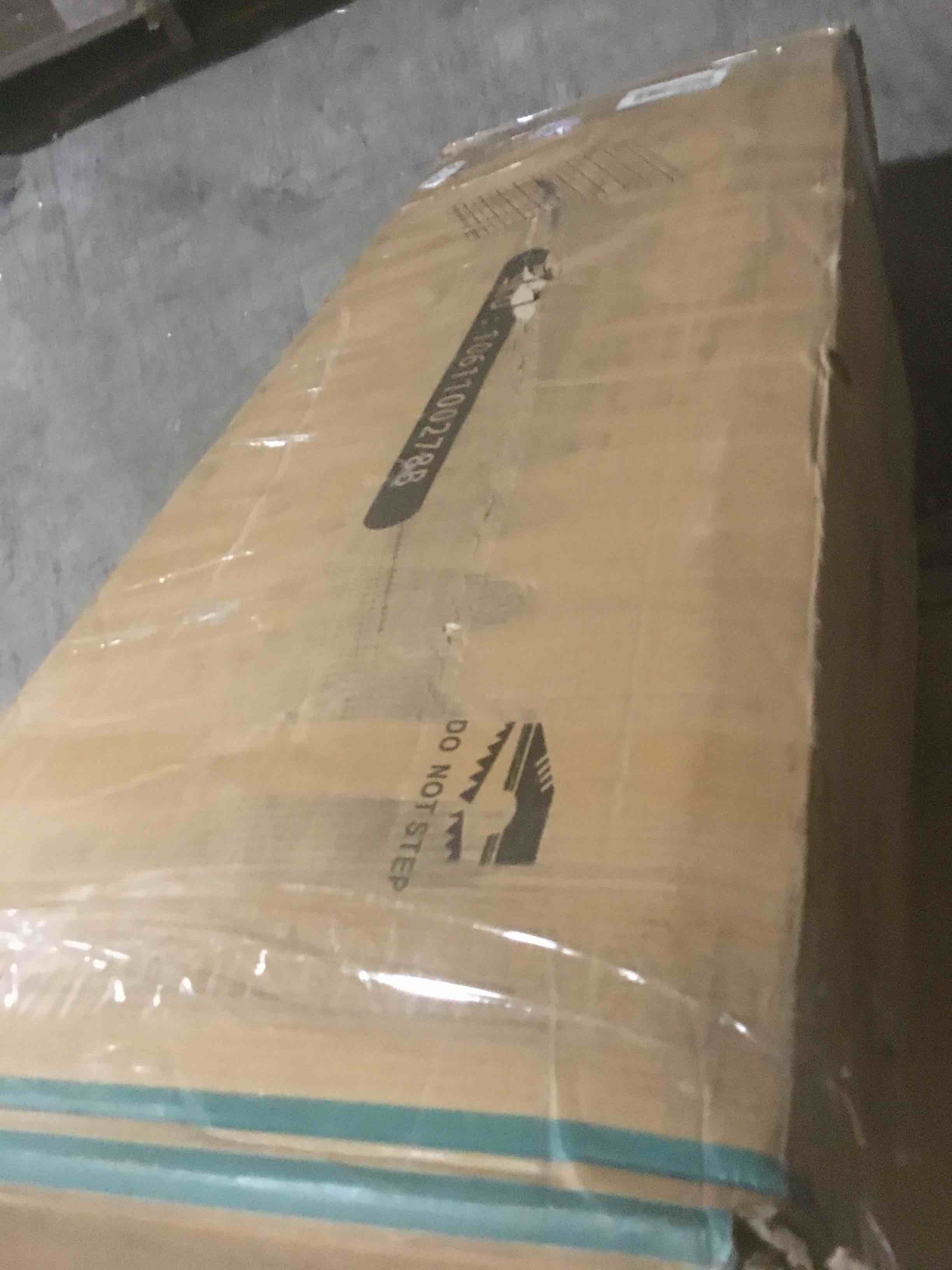 https://s3.amazonaws.com/lotting-images-prod/bidfta/RED3571092_1731019633655.jpeg