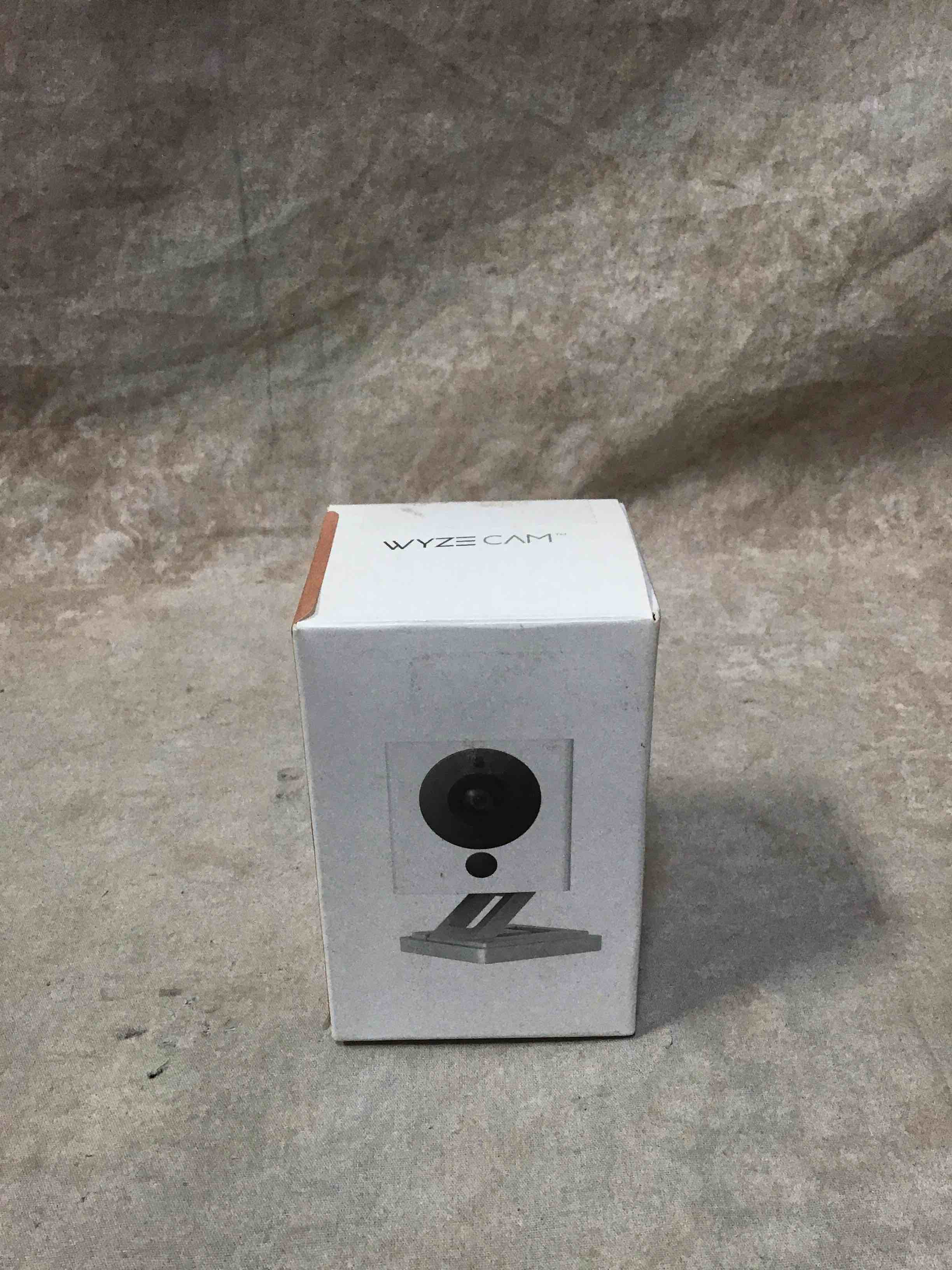 https://s3.amazonaws.com/lotting-images-prod/bidfta/RED3584593_1745594829895.jpeg