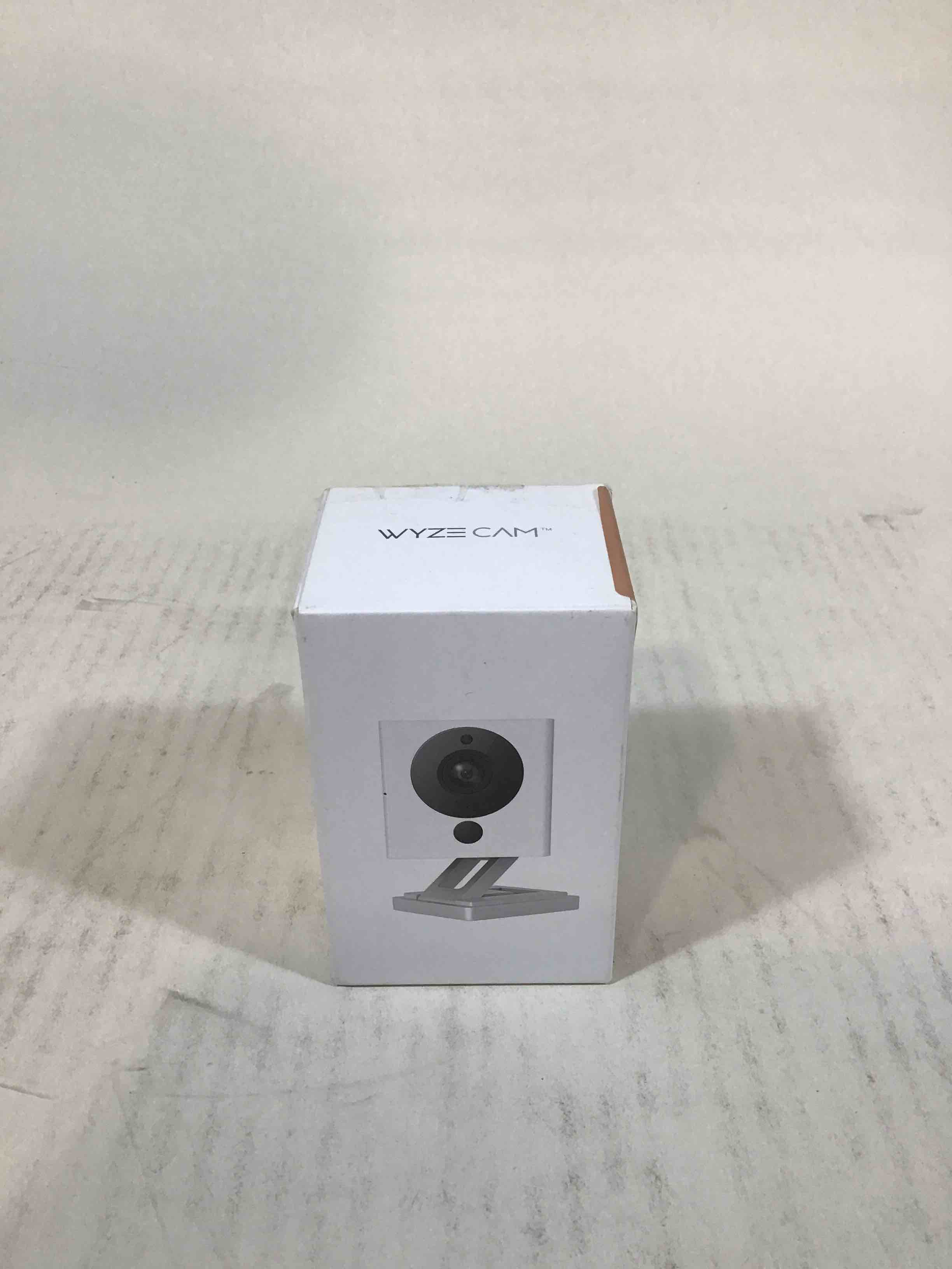 https://s3.amazonaws.com/lotting-images-prod/bidfta/RED3584901_1745954695172.jpeg