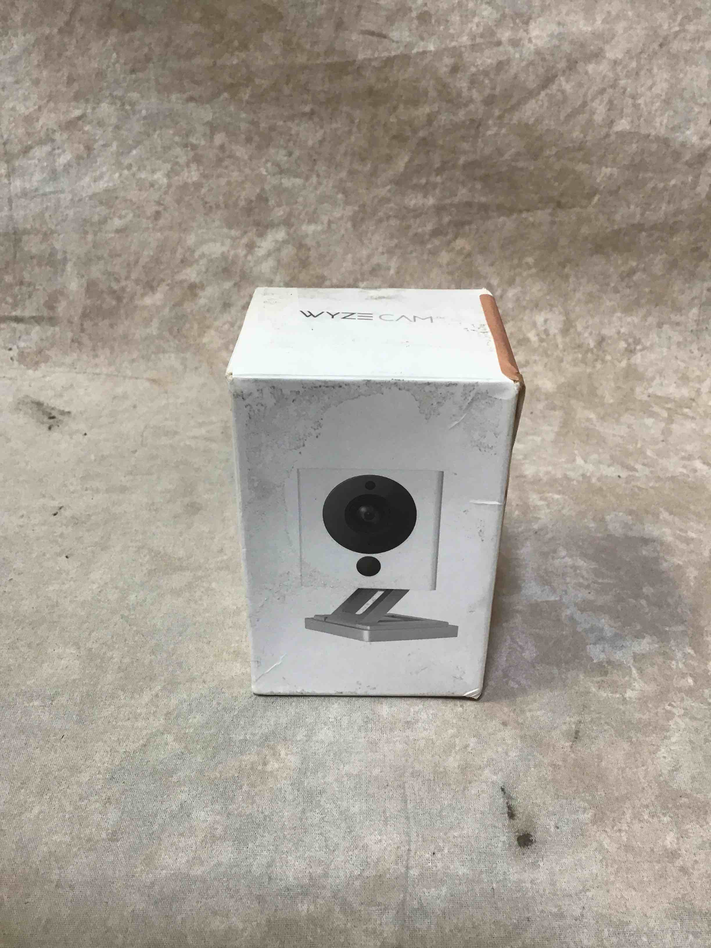 https://s3.amazonaws.com/lotting-images-prod/bidfta/RED3585029_1746114964331.jpeg